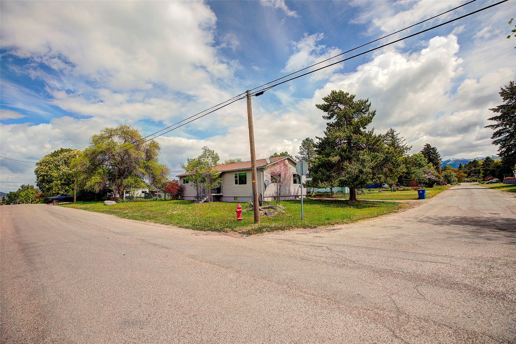 1411 7th Street E Property Photo 1