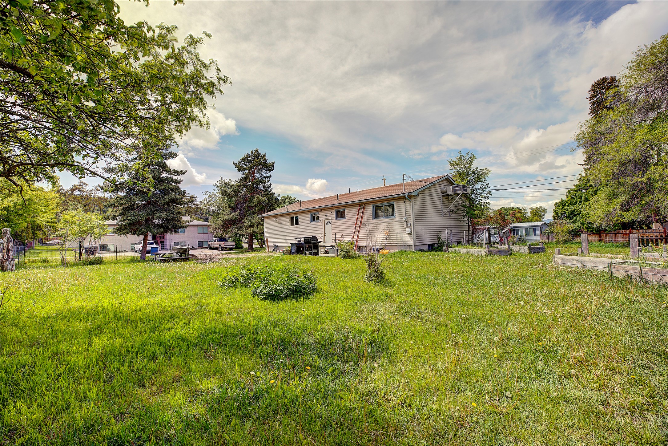 1411 7th Street E Property Photo 3