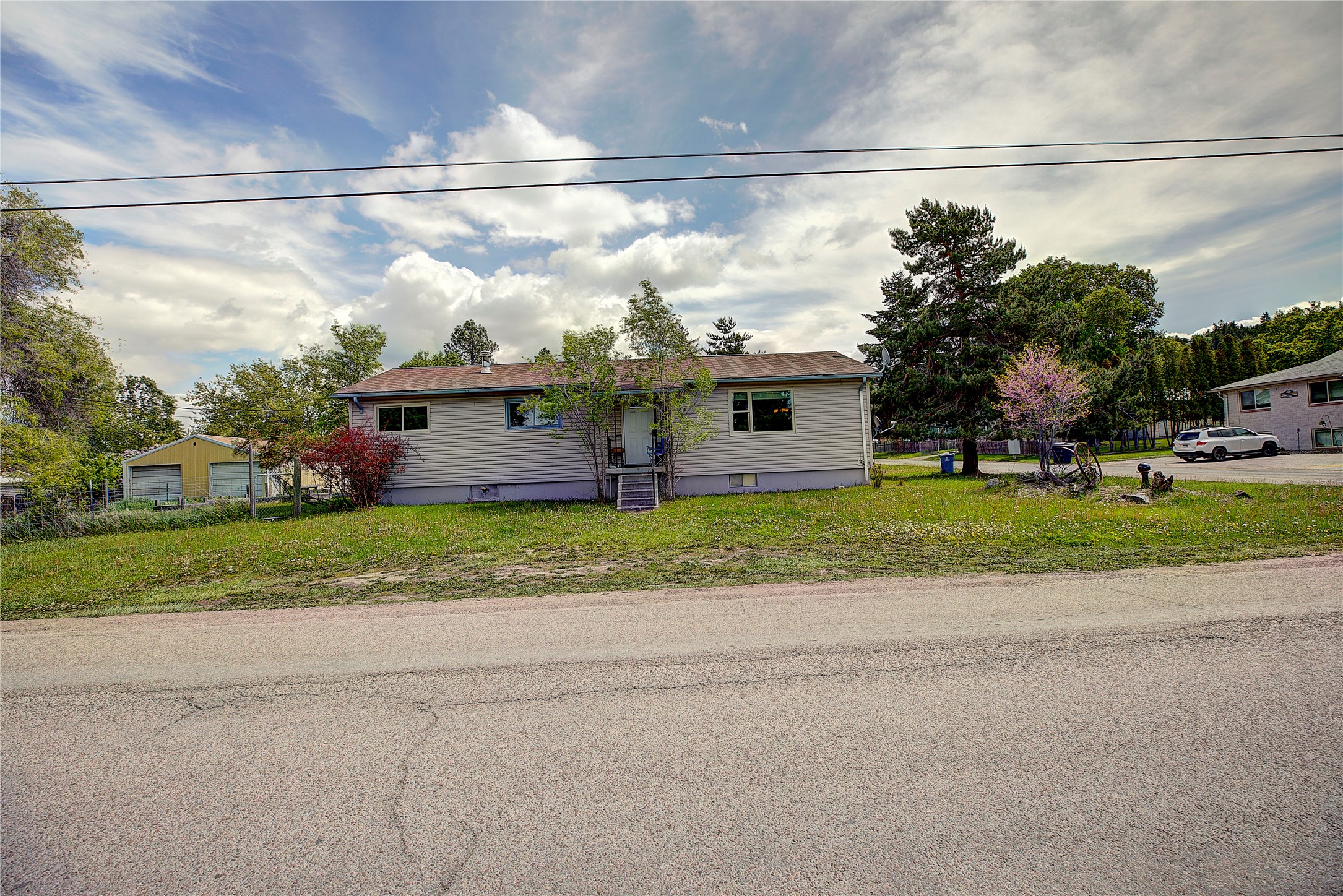 1411 7th Street E Property Photo 9