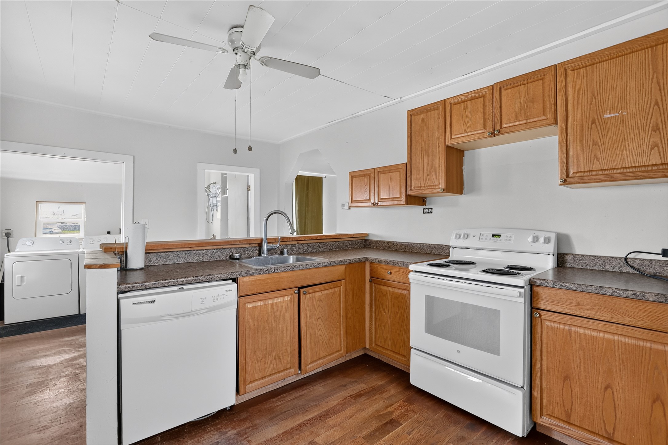 407 Liberty Avenue Property Photo 9