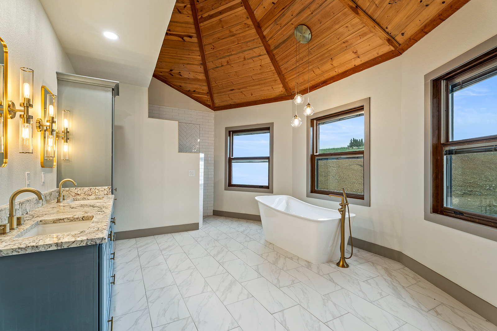 6860 Raven Road Property Photo 16