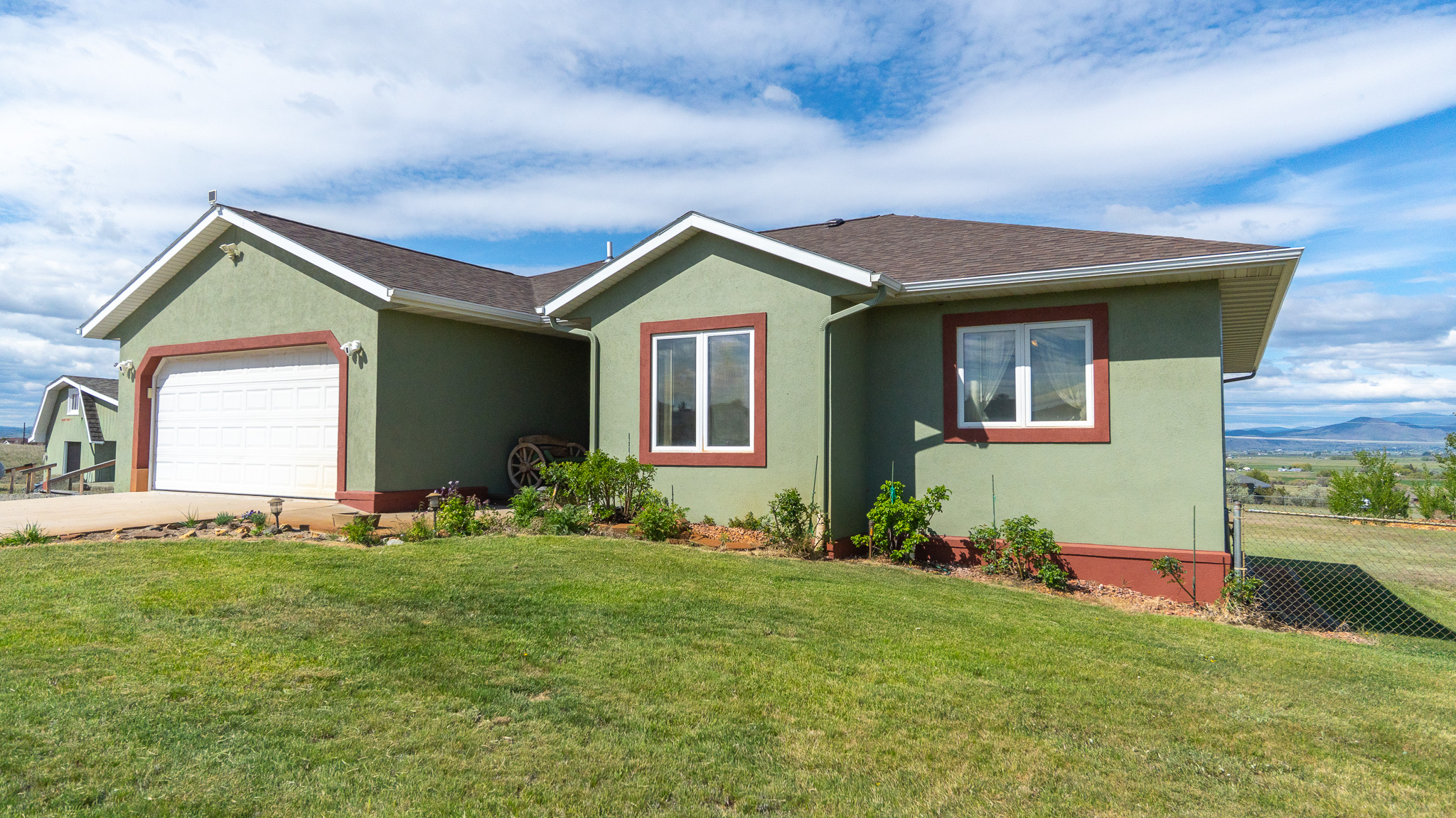 4599 Emerald Ridge Loop Property Photo 3