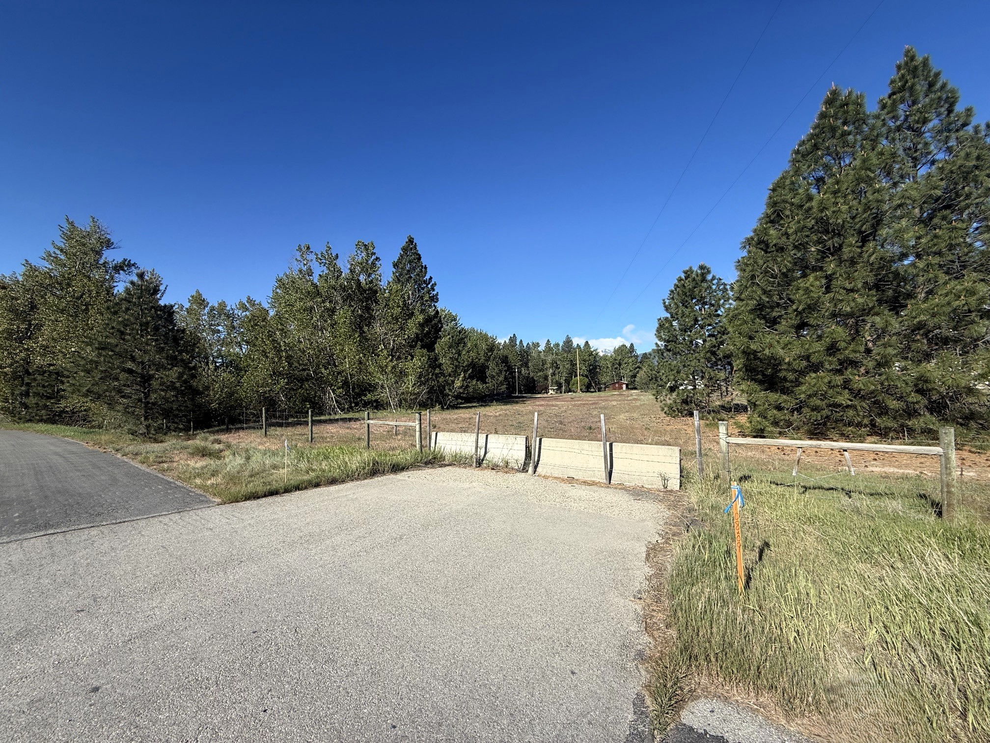 2021 Us Highway 93 N Property Photo 1