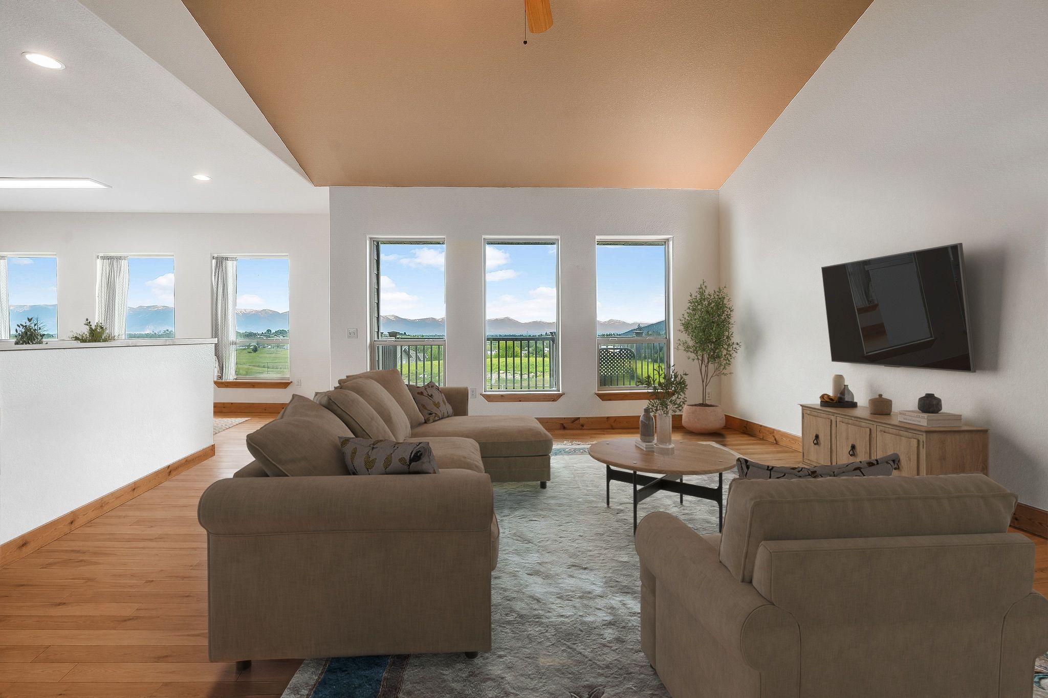 130 Ashley Hills Drive Property Photo 4