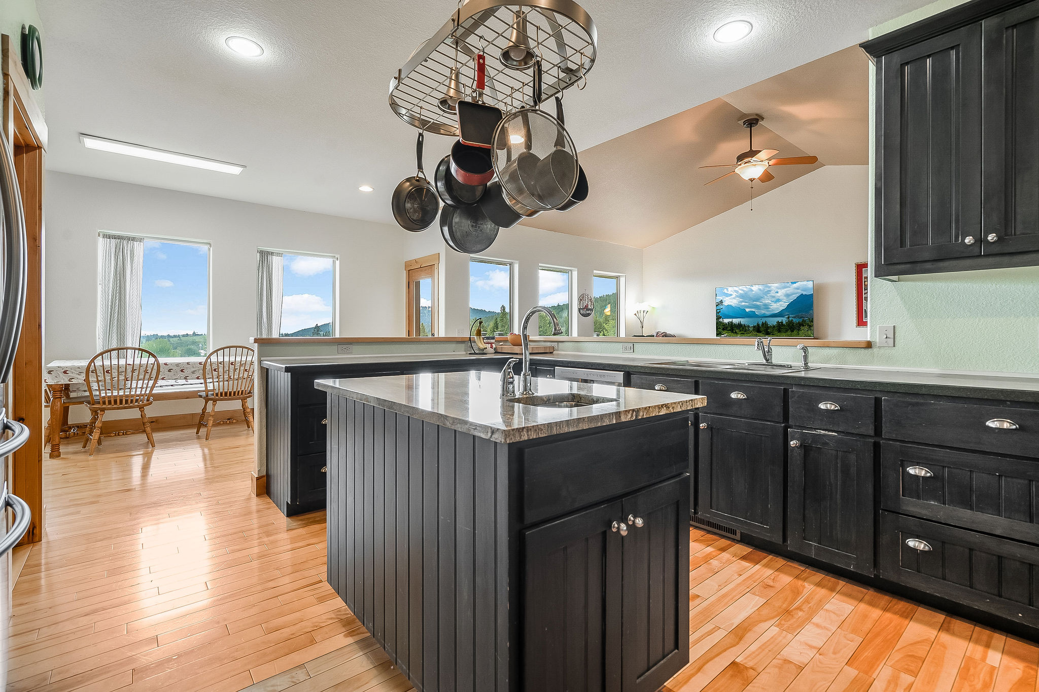 130 Ashley Hills Drive Property Photo 8