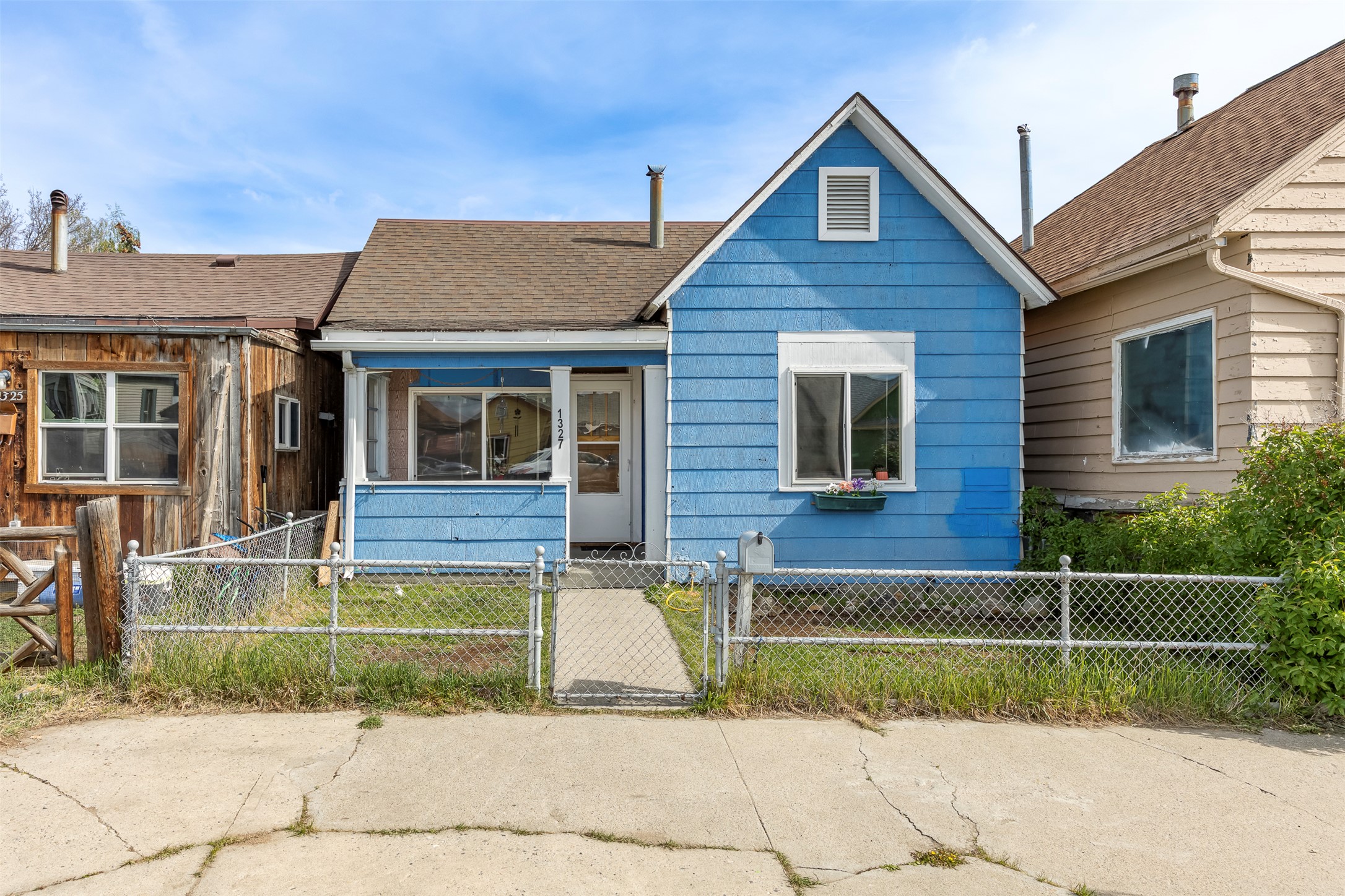 1327 Farrell Street Property Photo 1
