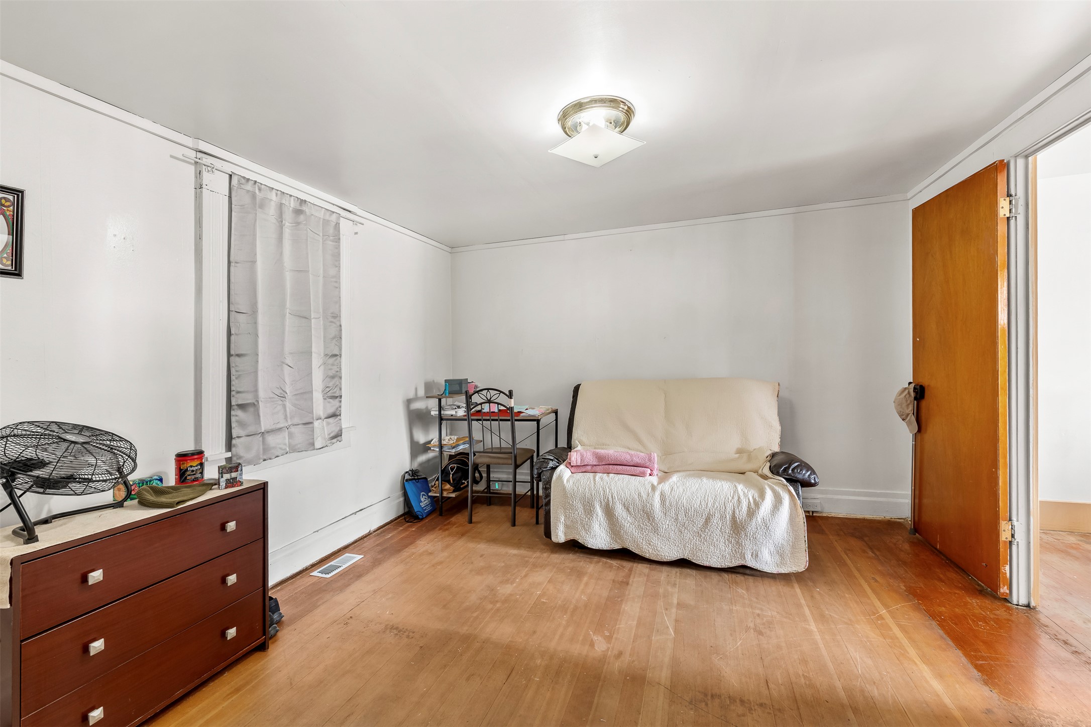 1327 Farrell Street Property Photo 13