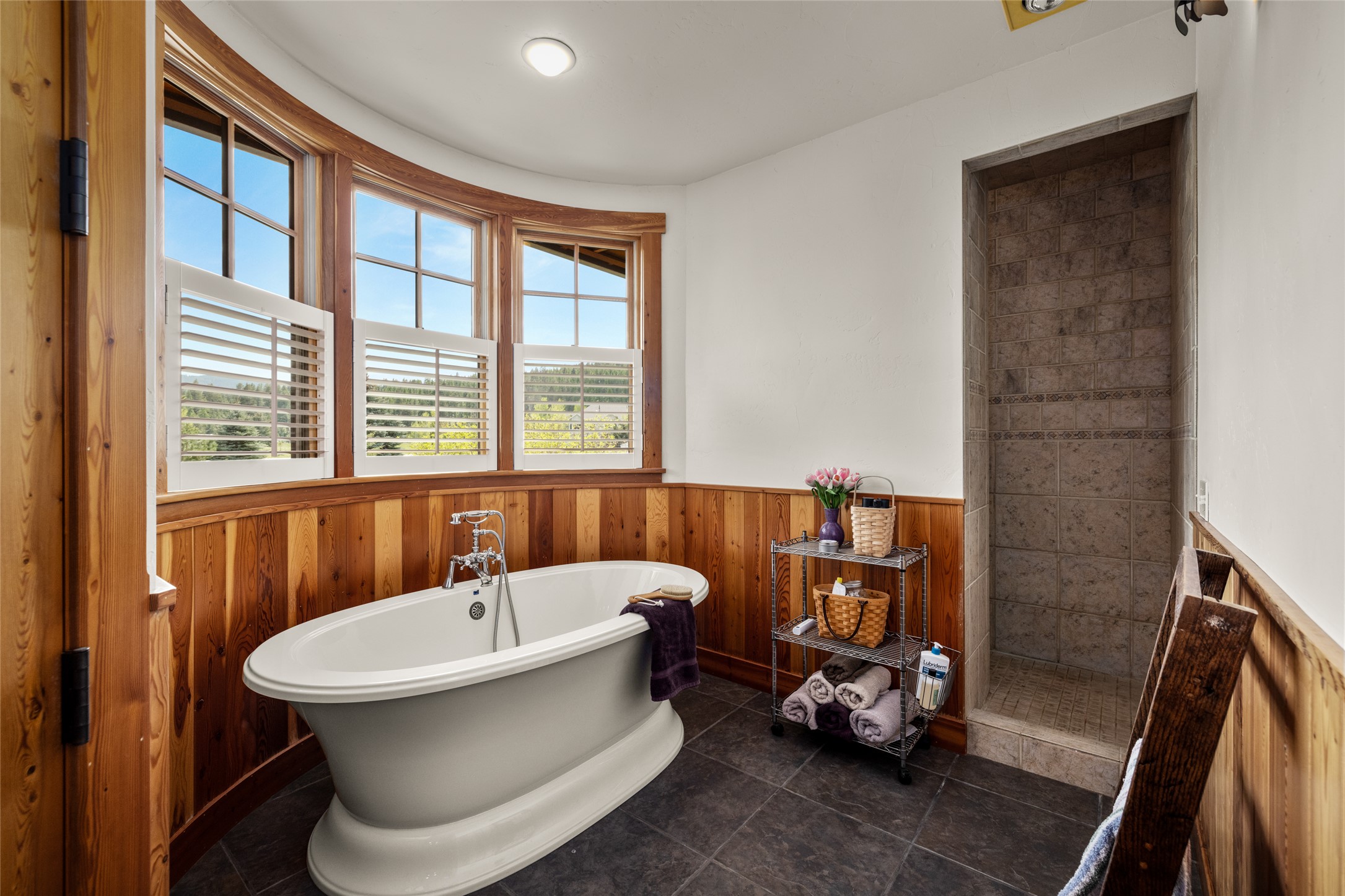 103 Rainbow Drive Property Photo 24