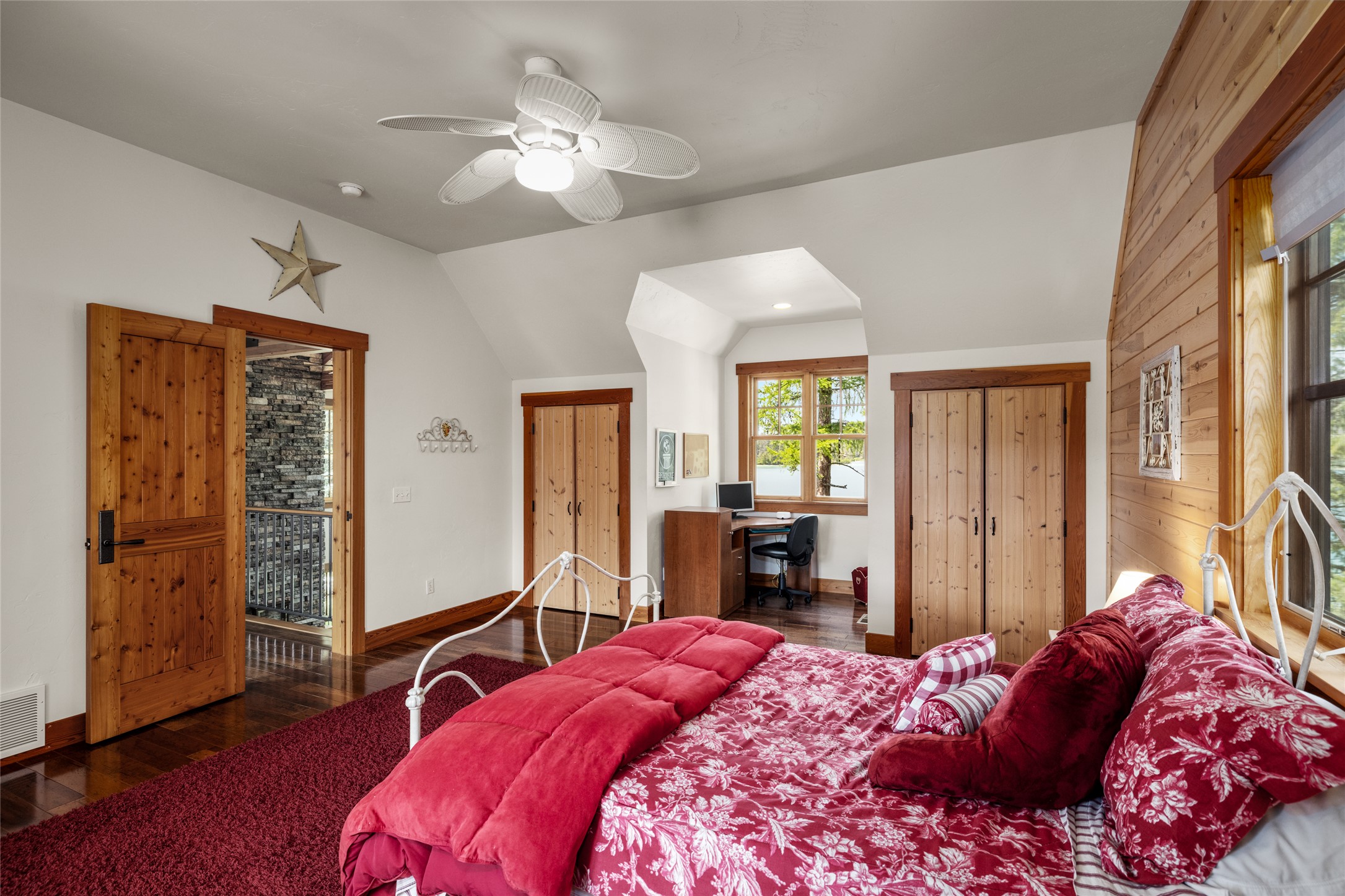 103 Rainbow Drive Property Photo 35