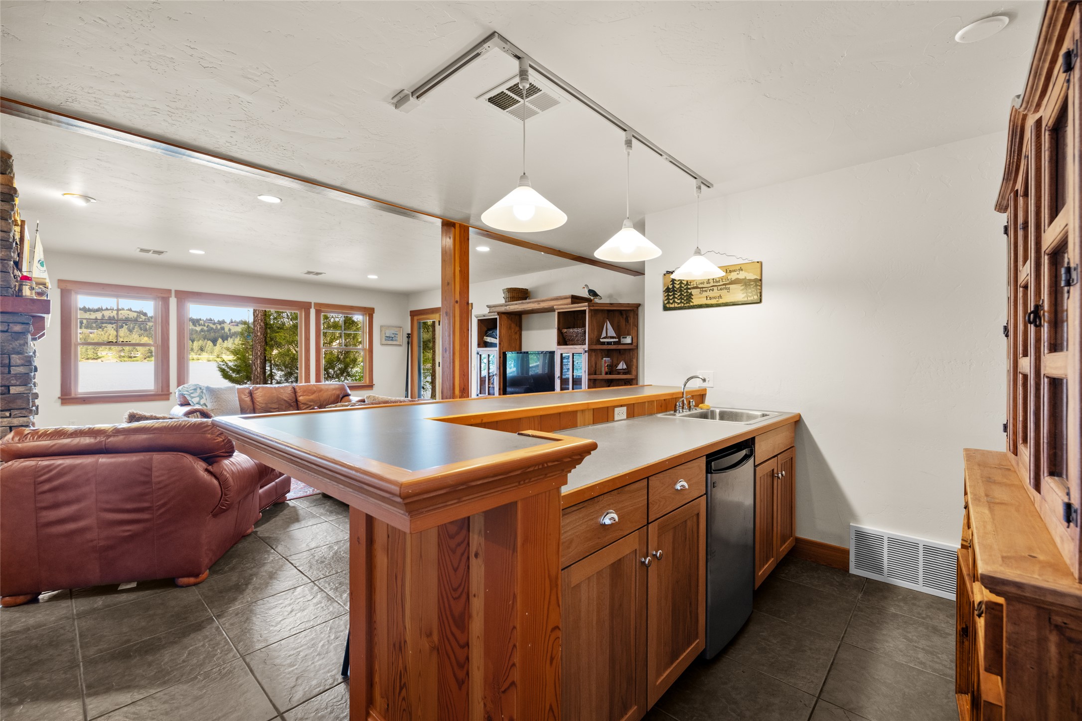 103 Rainbow Drive Property Photo 46