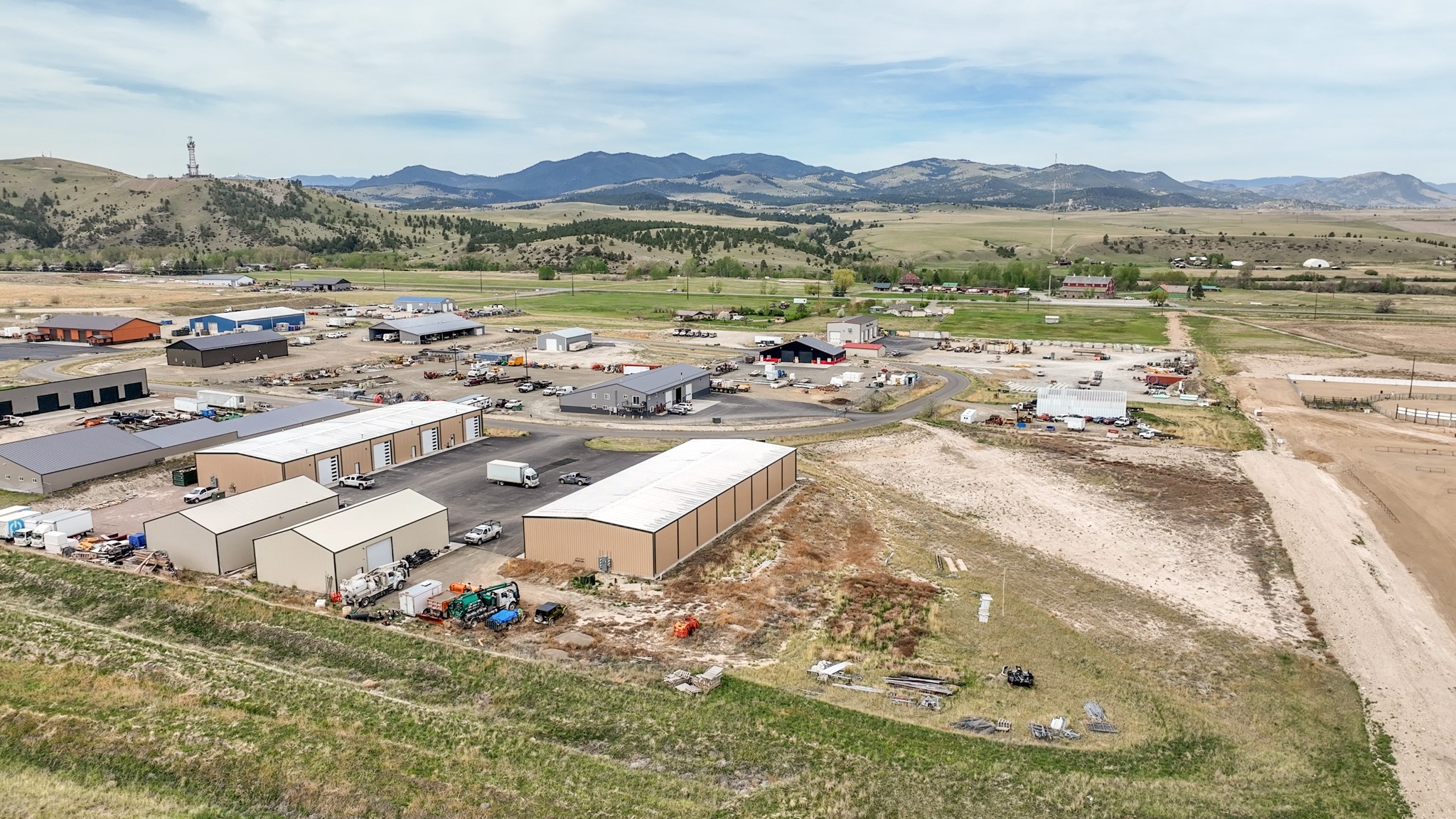 34 Industry Loop Property Photo 11