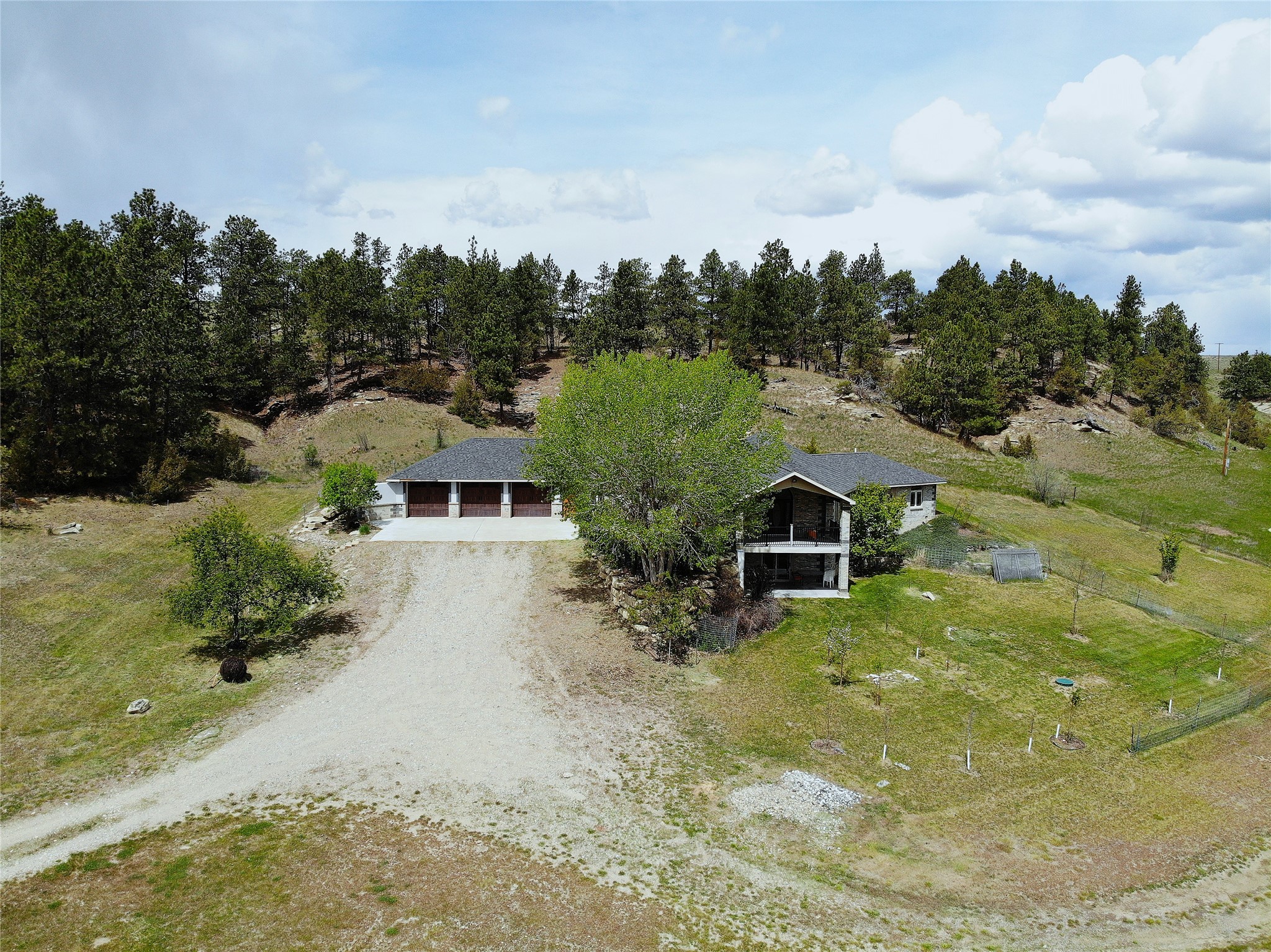 505 Fifth Avenue W Property Photo 1
