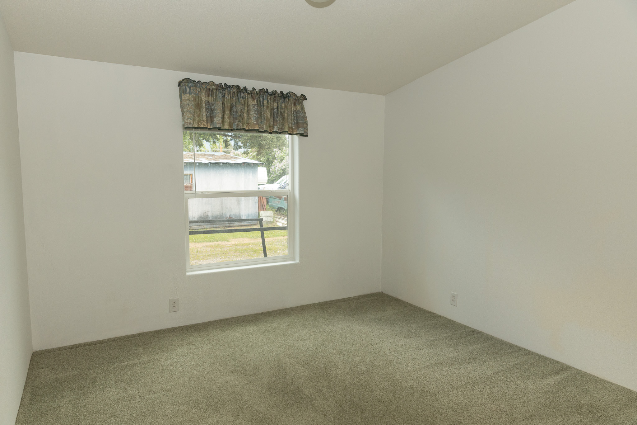 516 W 4th Street Property Photo 19