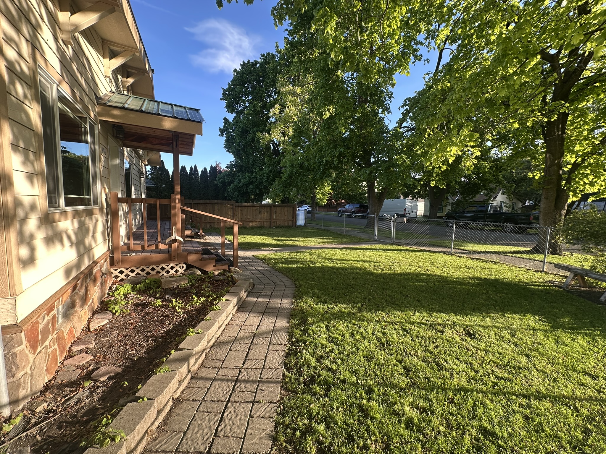905 6th Avenue E Property Photo 4