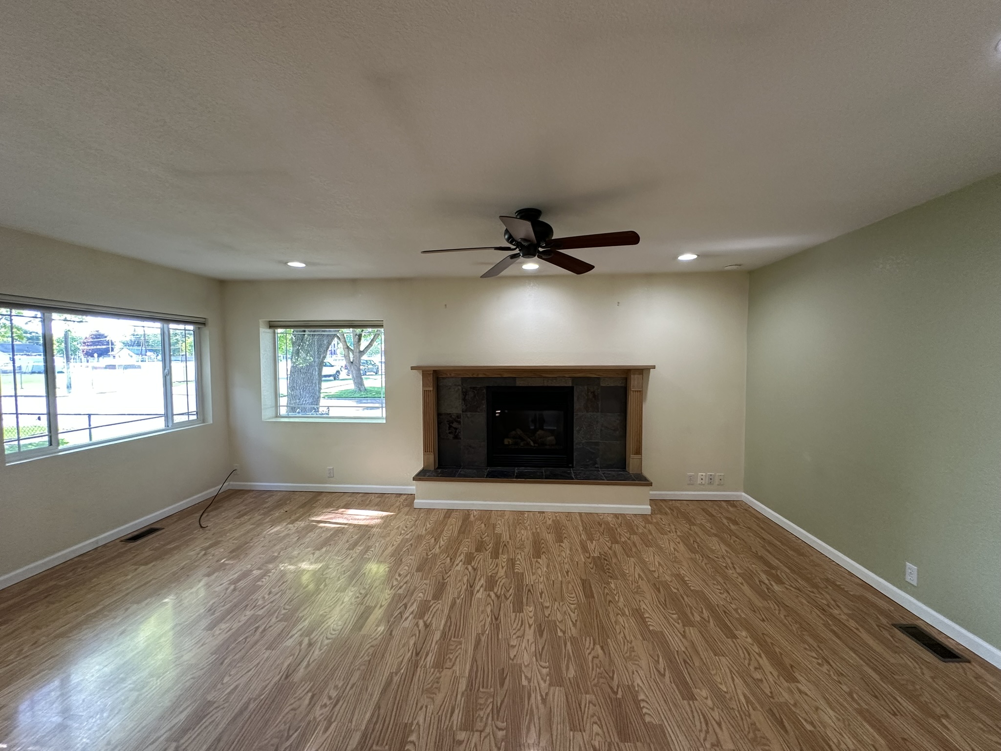905 6th Avenue E Property Photo 11