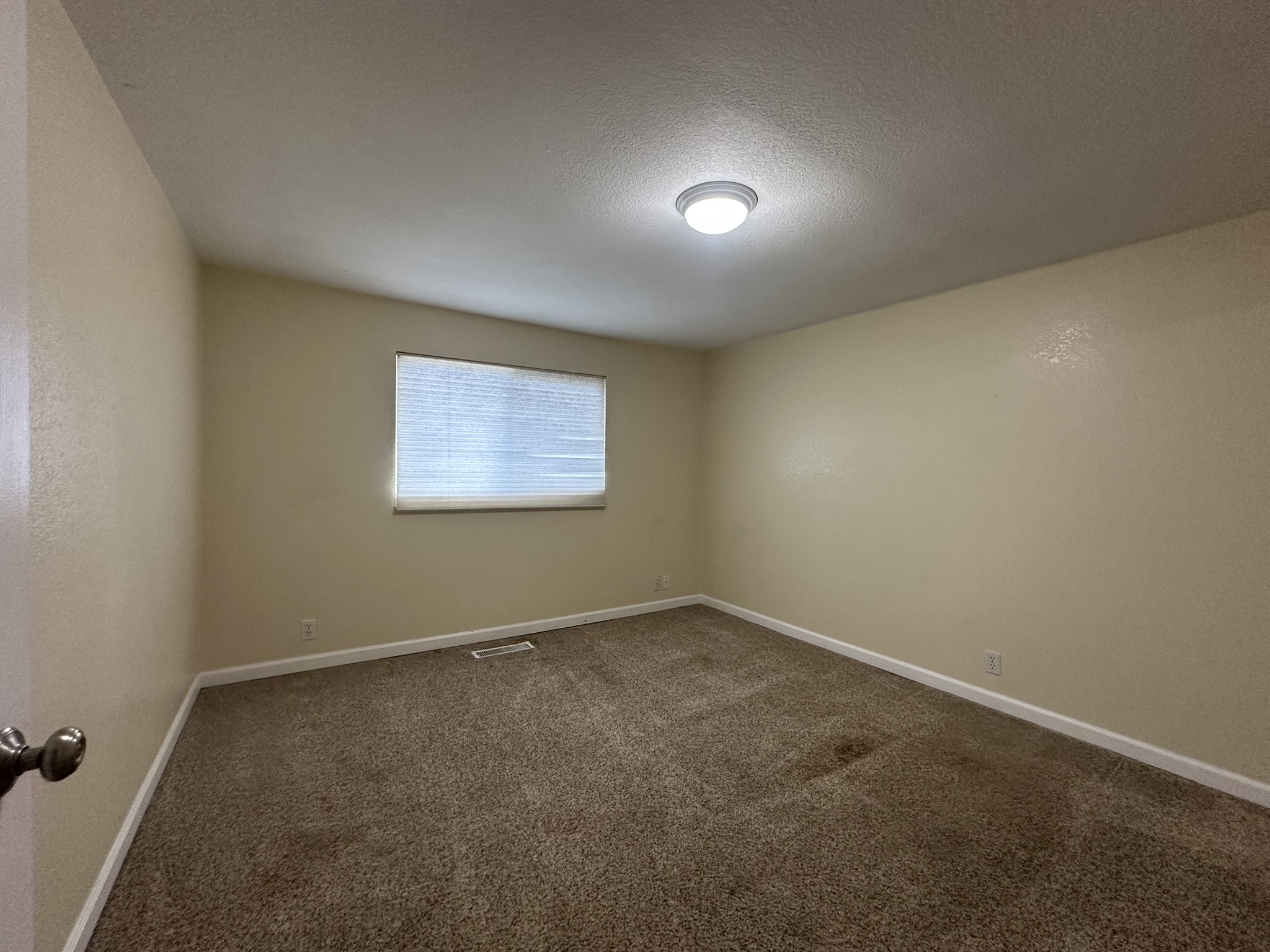 905 6th Avenue E Property Photo 22