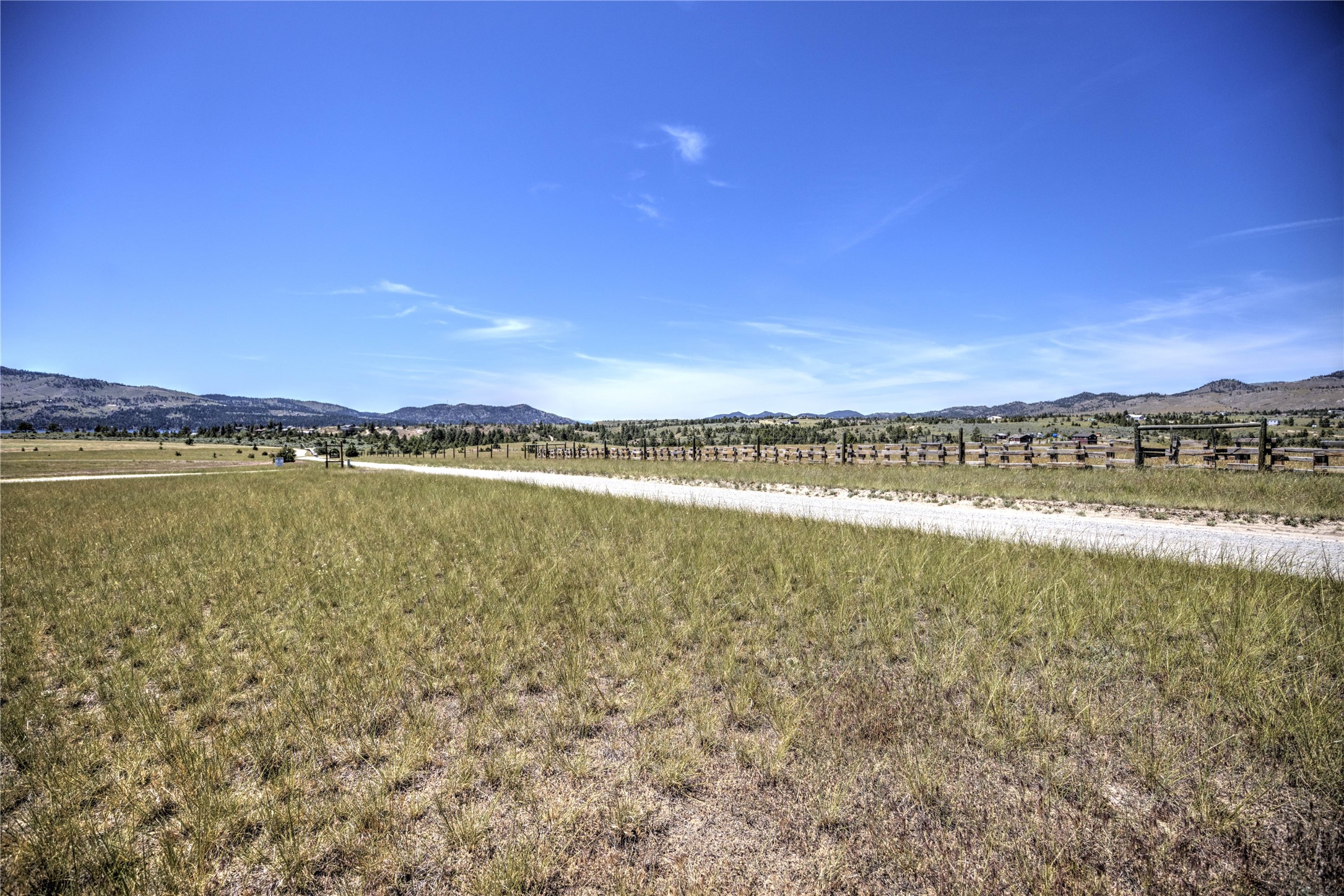 3420 Woodridge Trail Property Photo 10