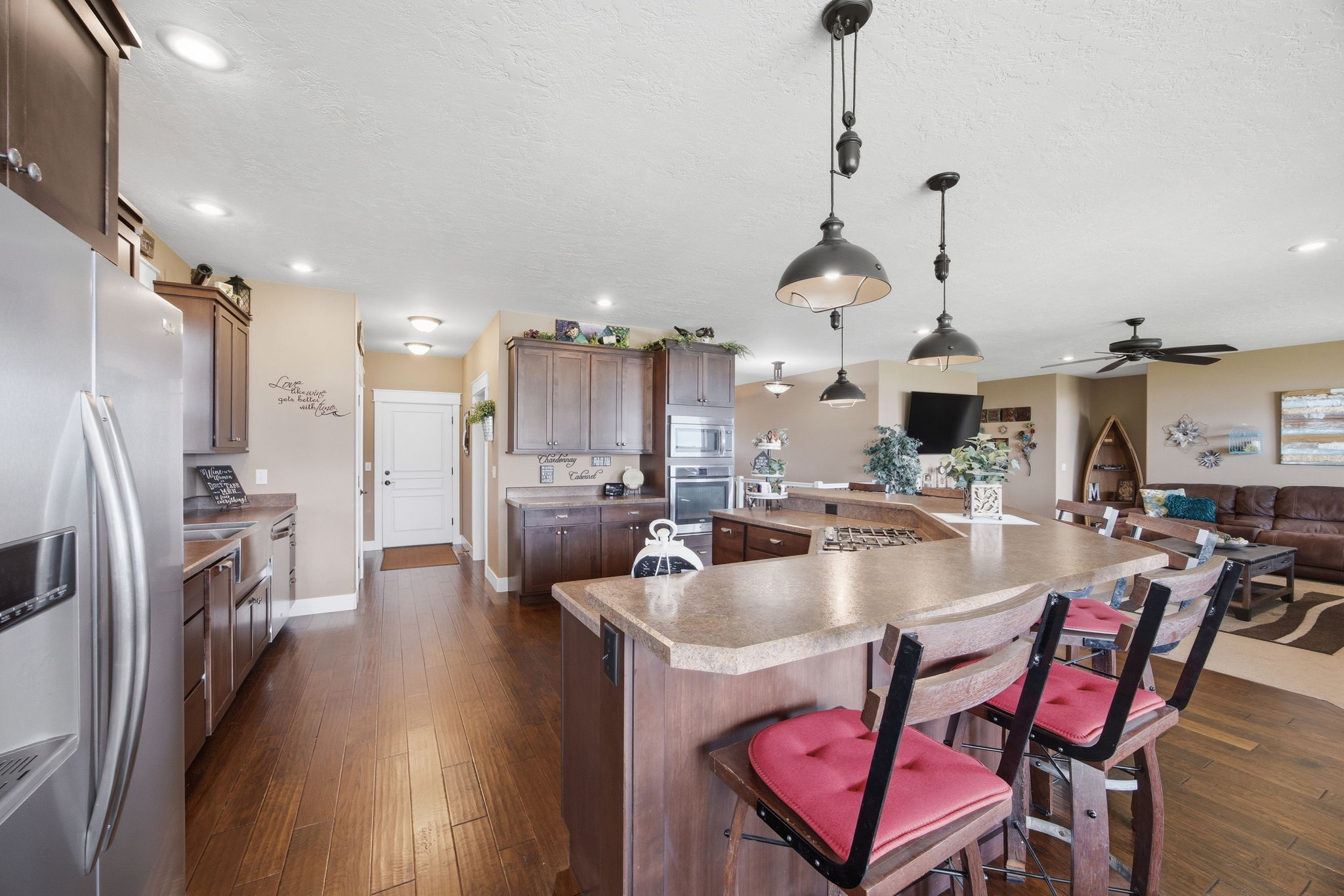 150 Jet Lane Property Photo 20