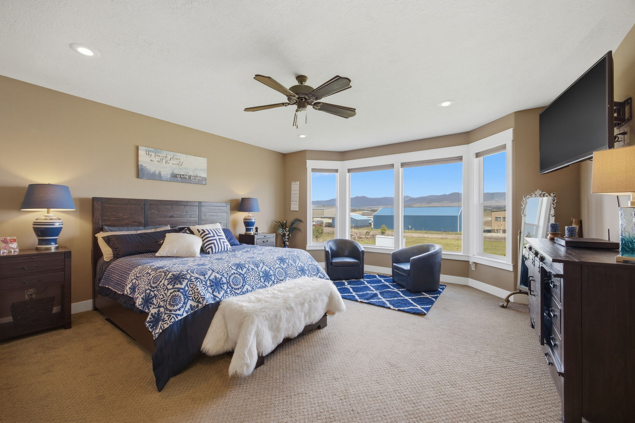 150 Jet Lane Property Photo 25