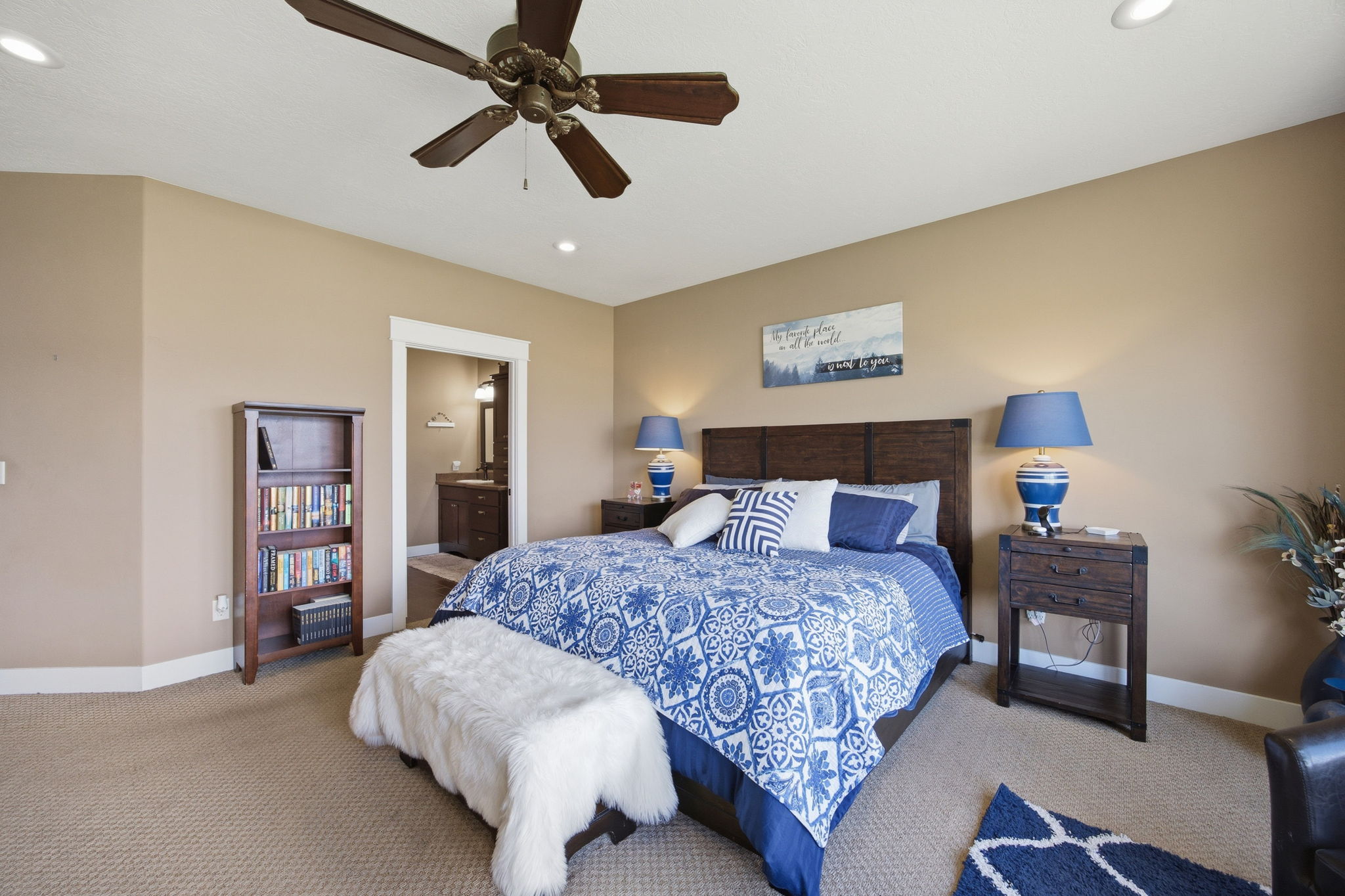 150 Jet Lane Property Photo 26