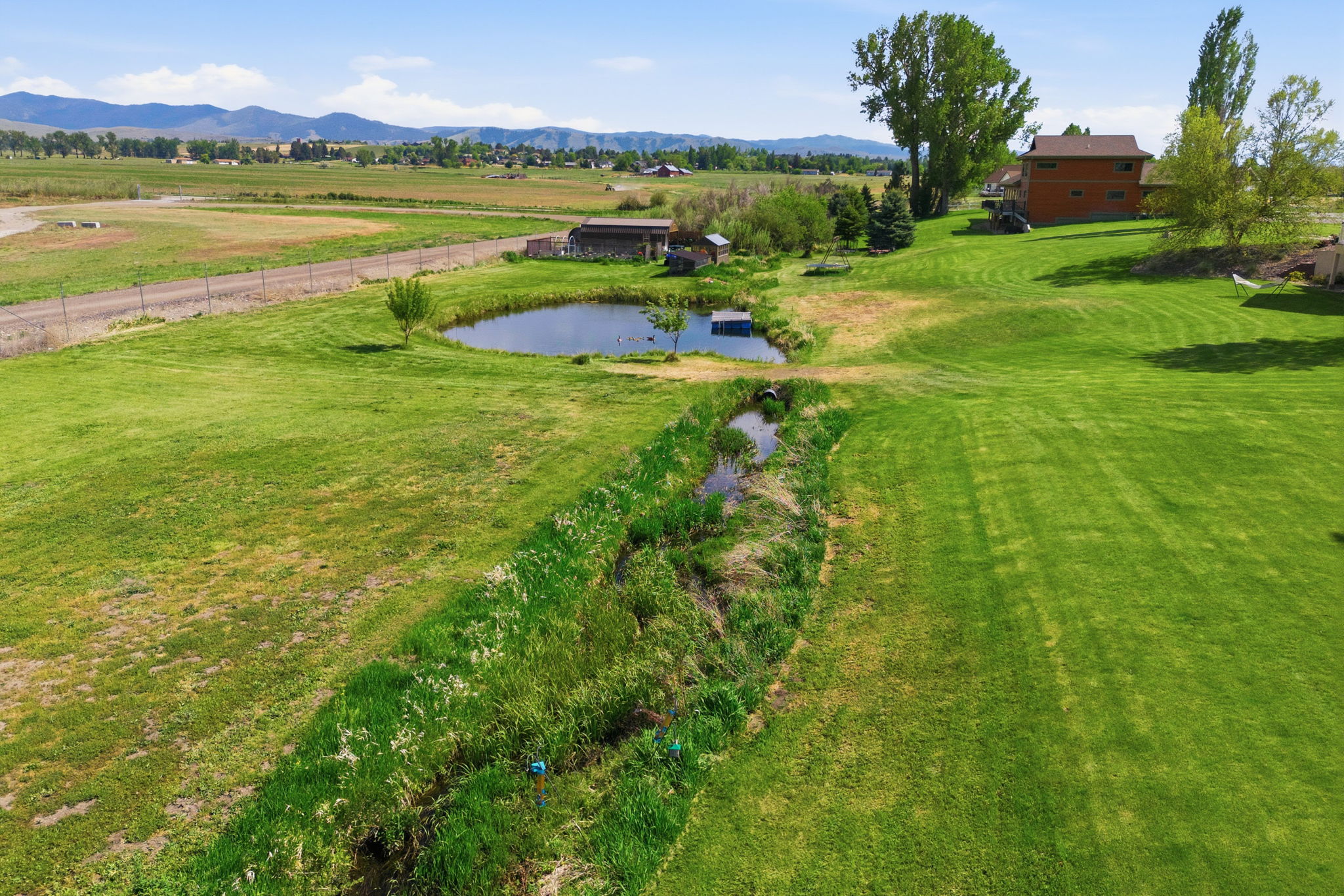 150 Jet Lane Property Photo 67