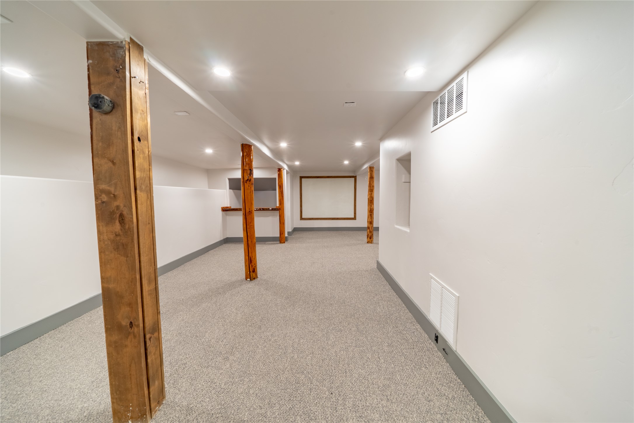 130 10th Street E Property Photo 18