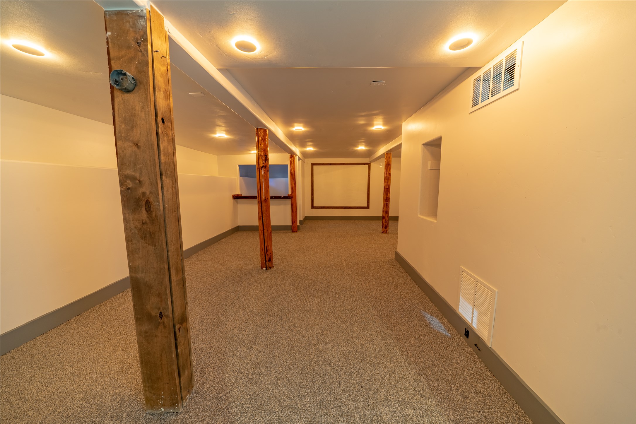 130 10th Street E Property Photo 20