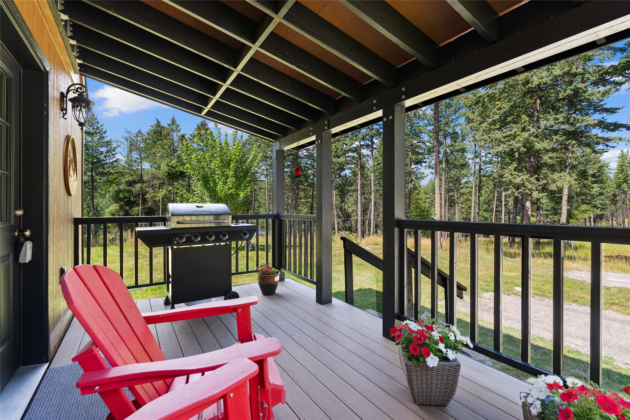 400 Buffalo Trail Property Photo 1