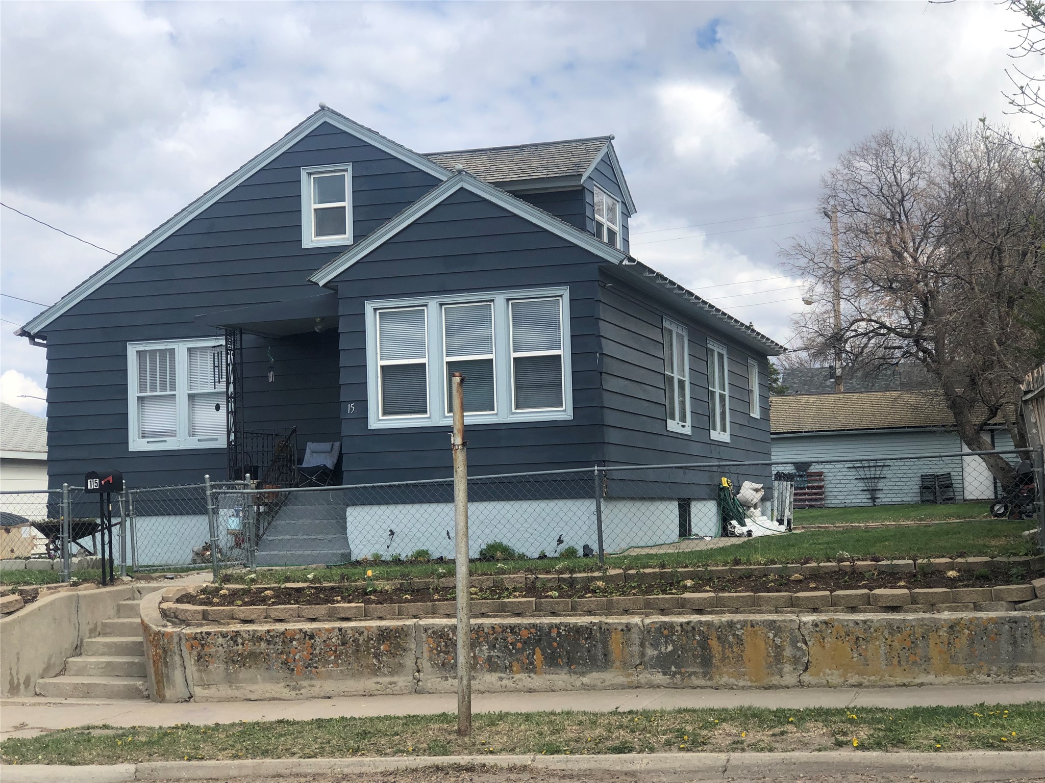 15 3rd Avenue Se Property Photo 1