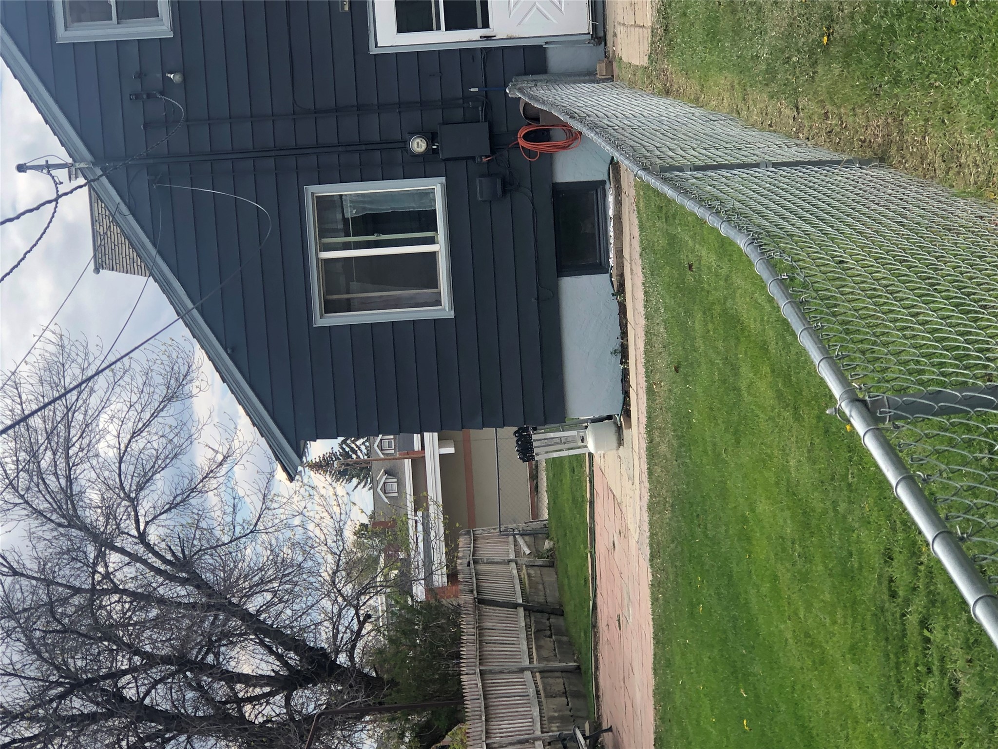 15 3rd Avenue Se Property Photo 2