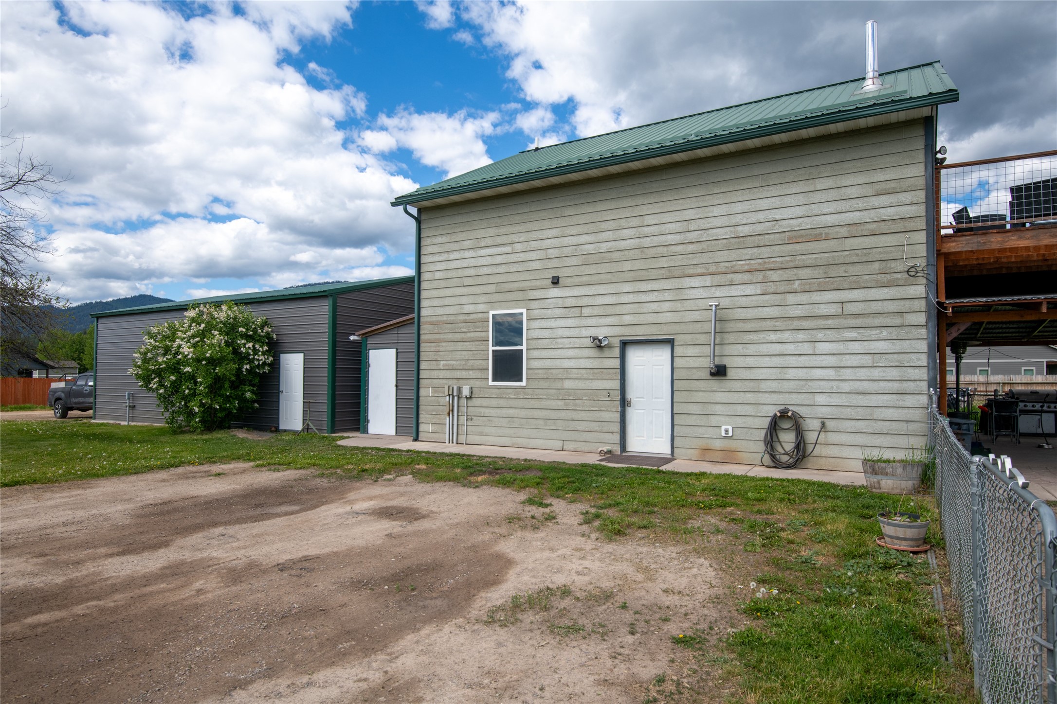 16235 Garrard Lane Property Photo 7