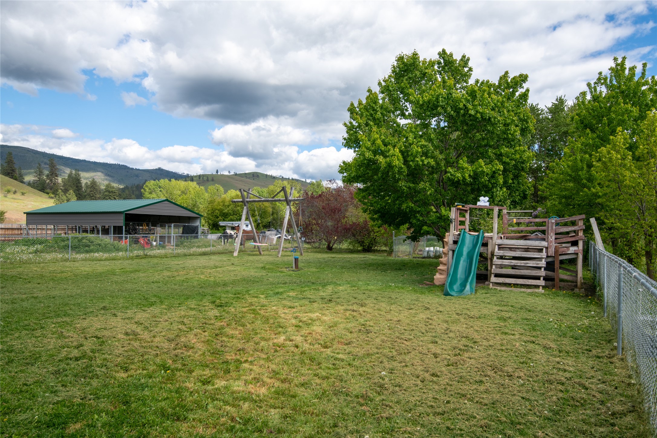 16235 Garrard Lane Property Photo 8