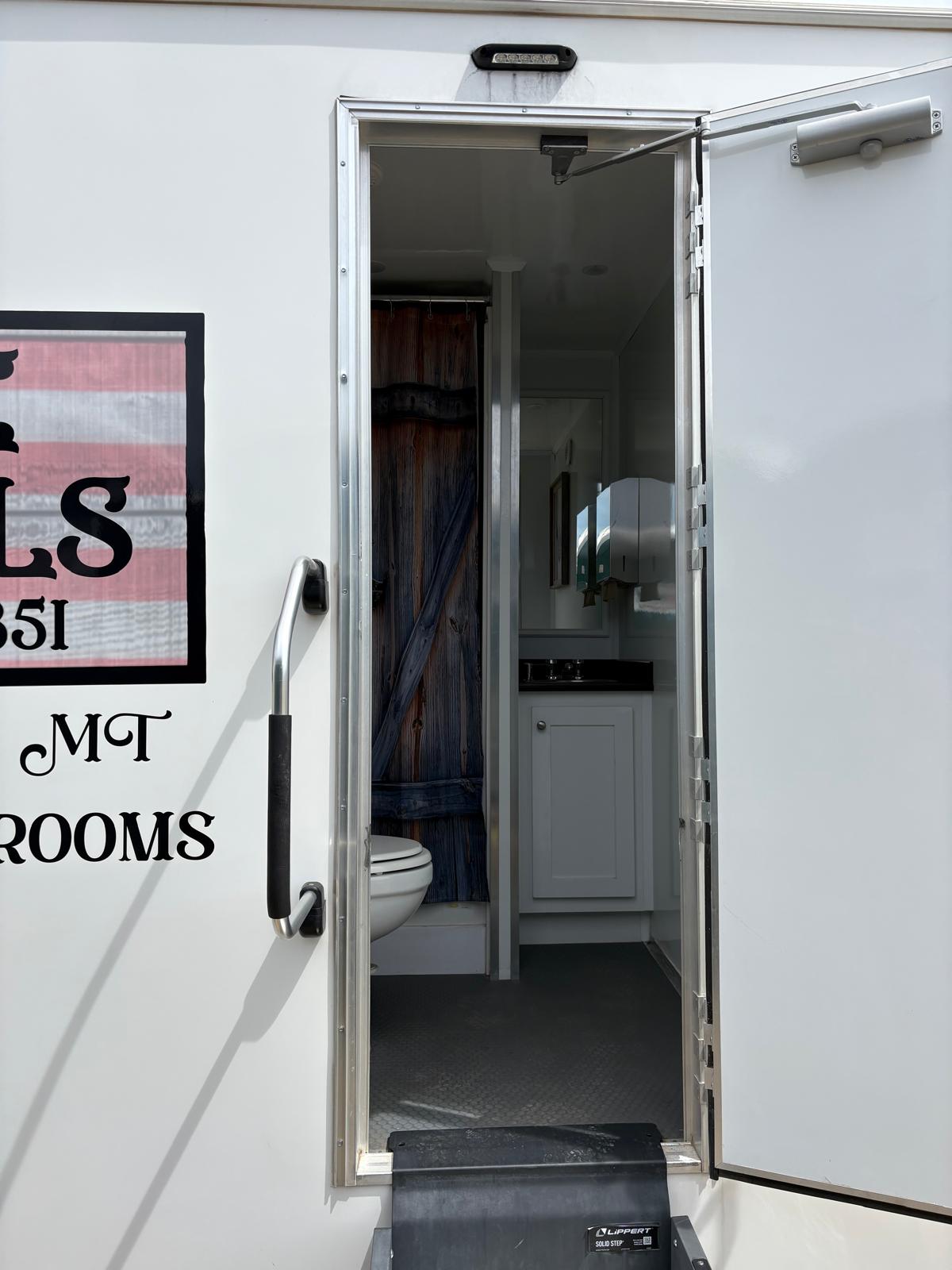 Nhn Business Only Property Photo 7
