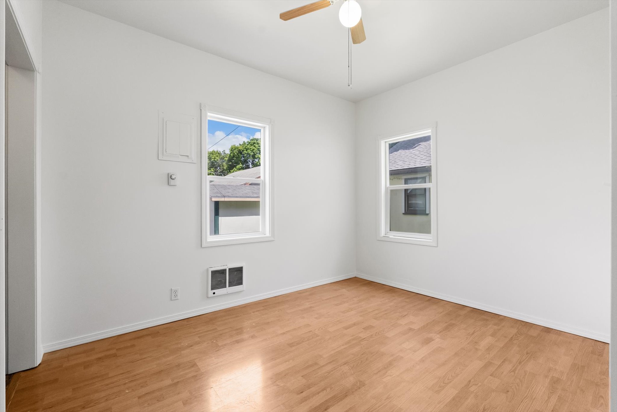 609 6th Avenue E Property Photo 13