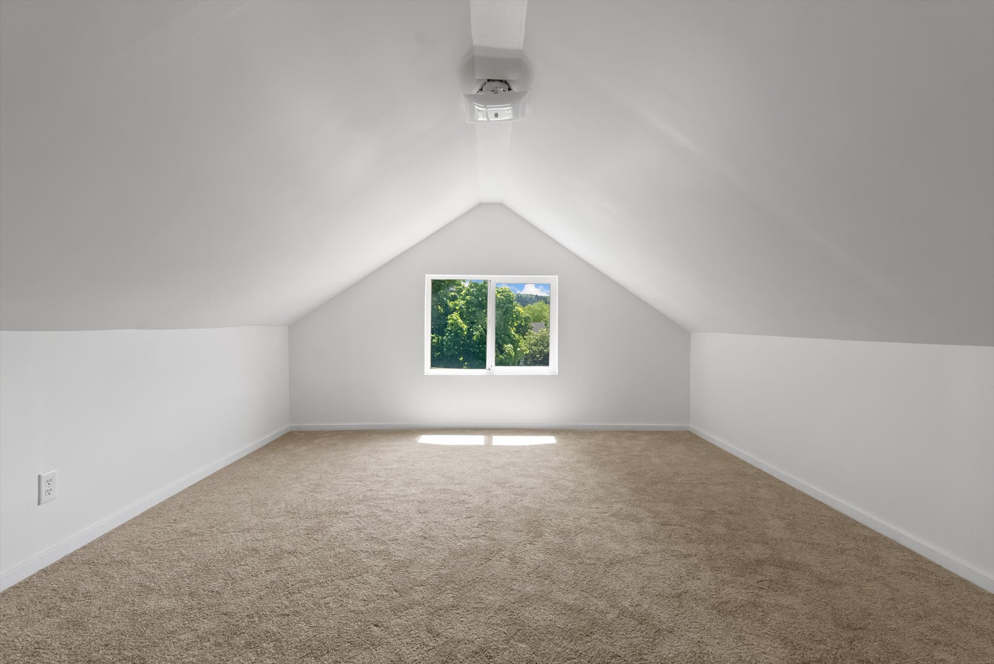 609 6th Avenue E Property Photo 20