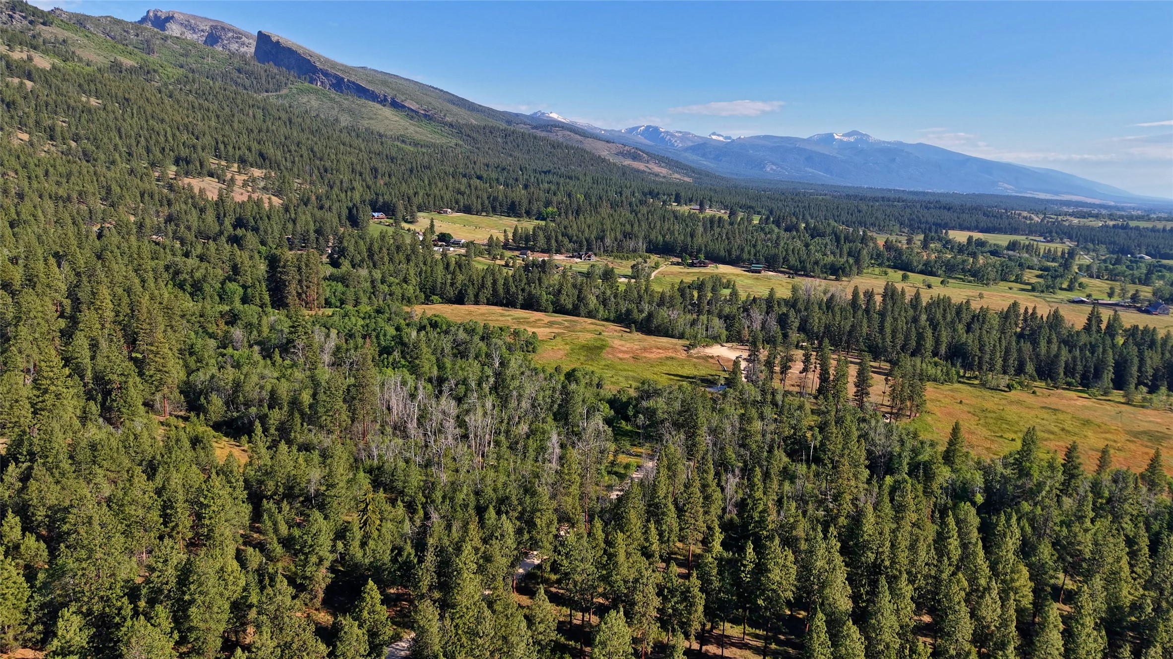 562 Churn Creek Trail Property Photo 6