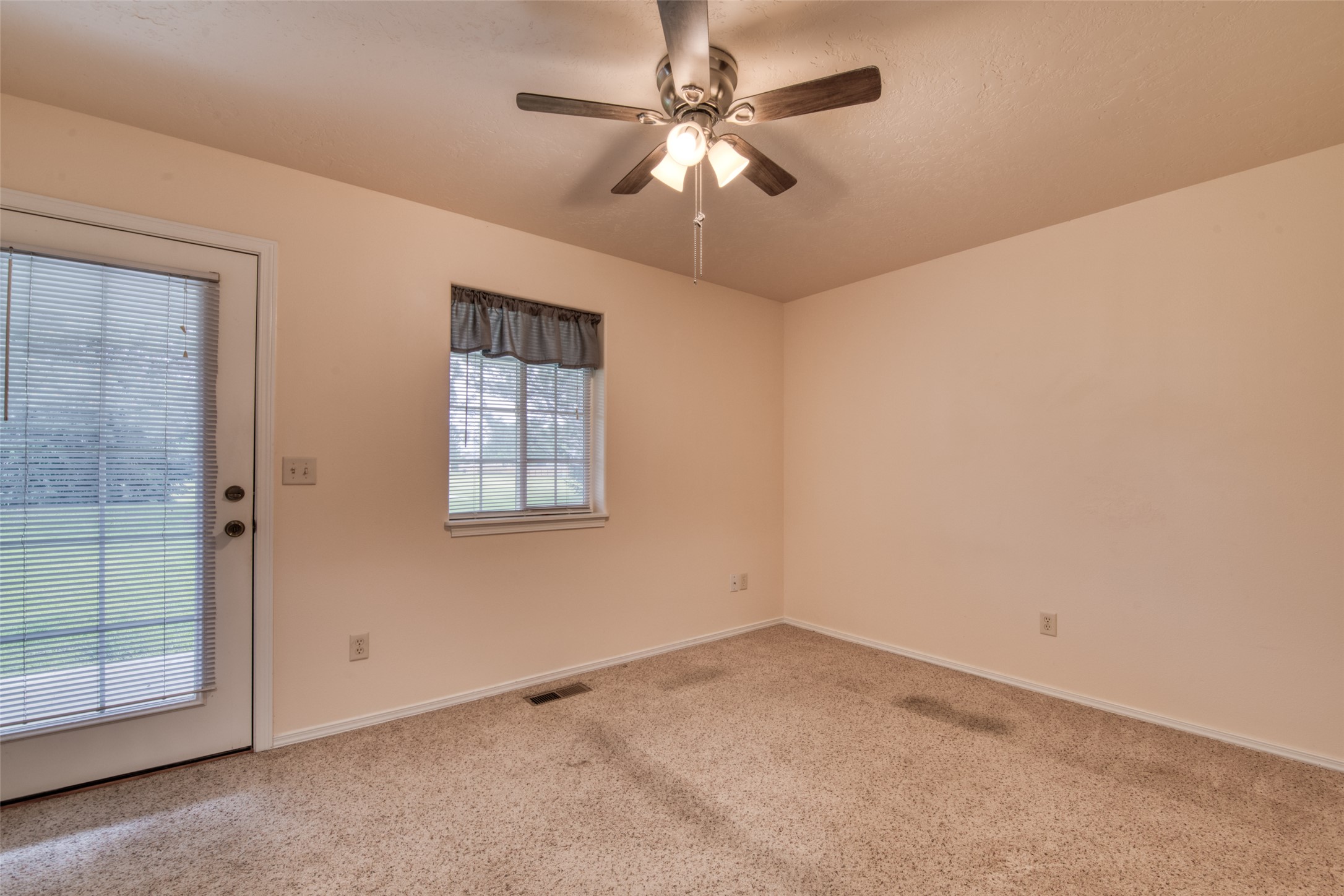 119 Alice Avenue C Property Photo 16