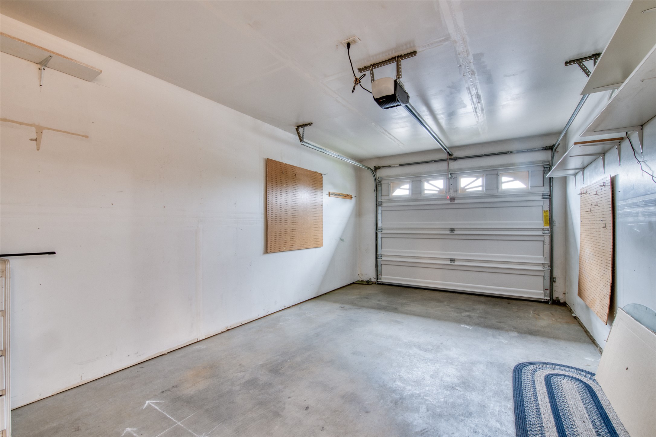 119 Alice Avenue C Property Photo 18
