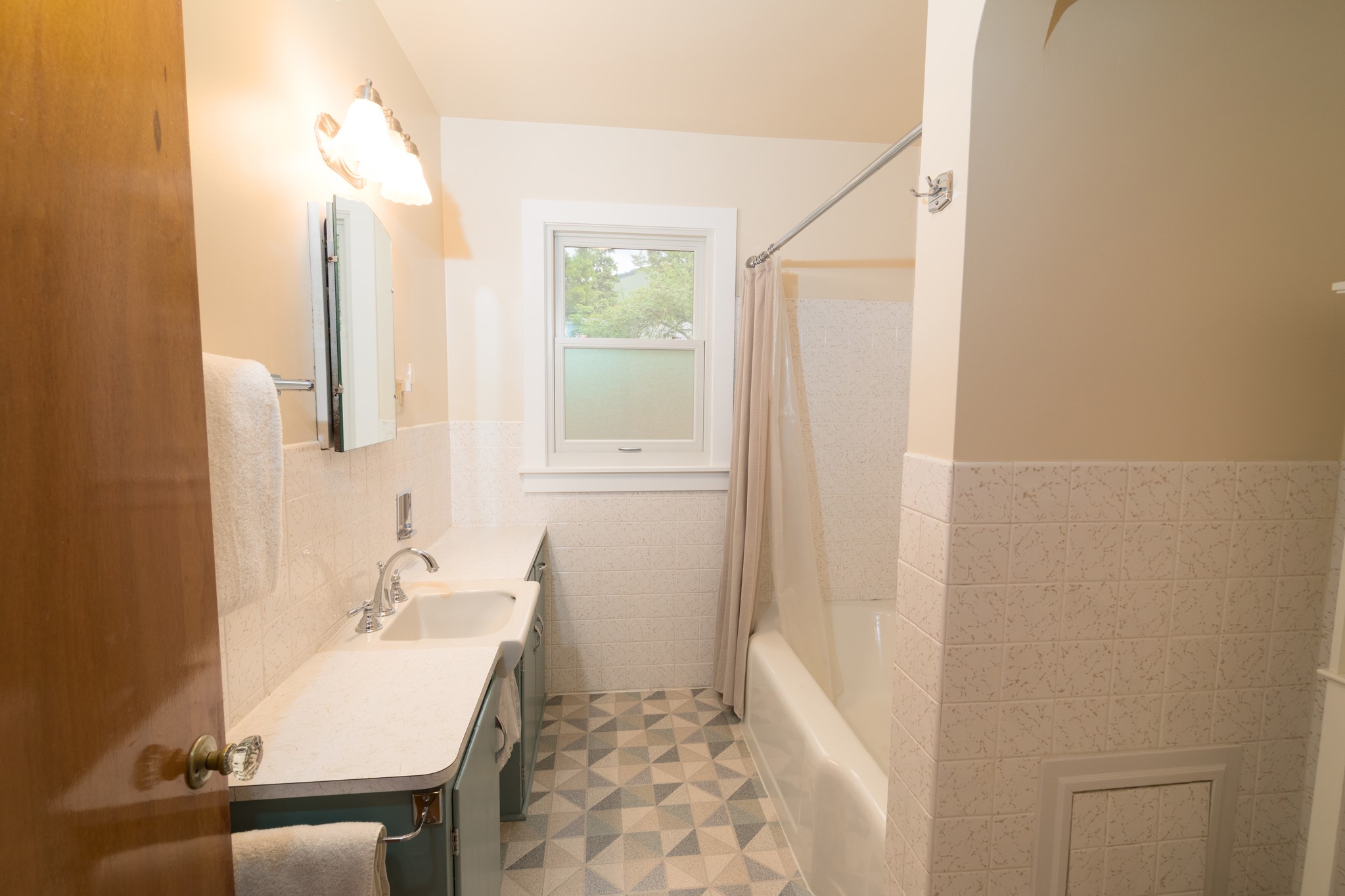340 South Avenue W Property Photo 25