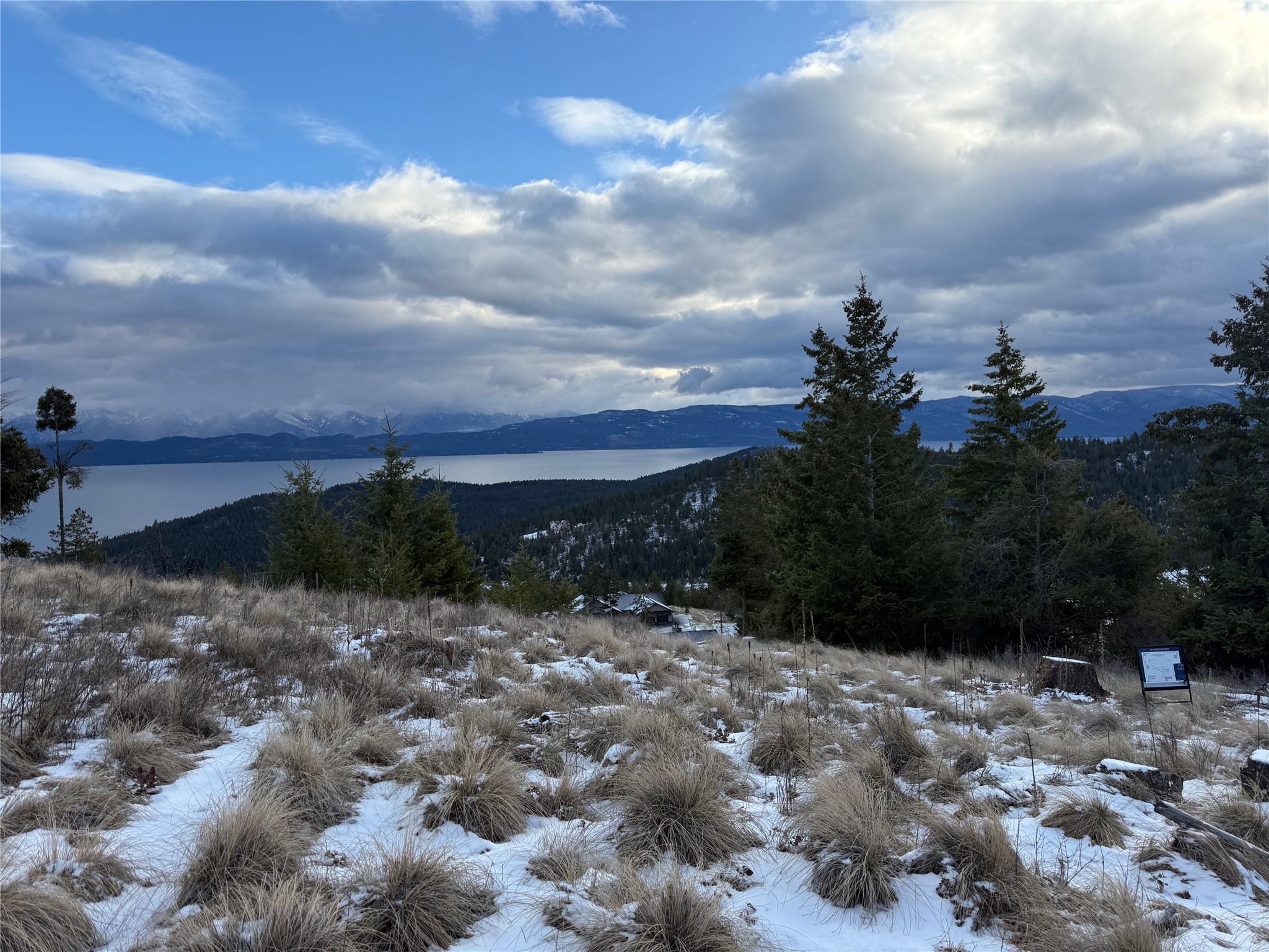 367 Ridge Line Drive Property Photo 4