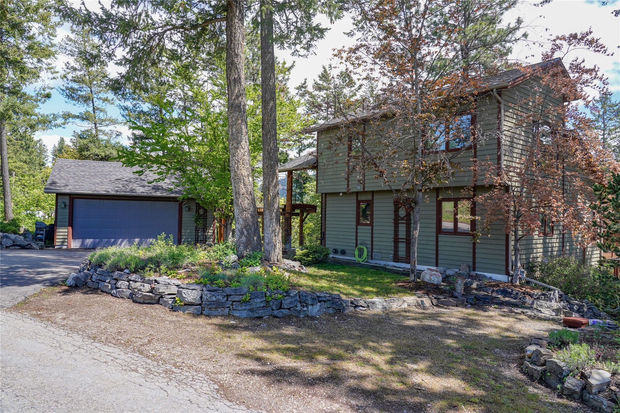 14458 Cherry Drive Property Photo 1