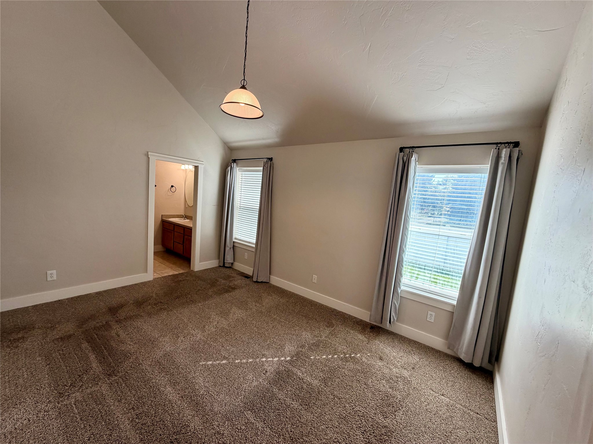 2 Empire Loop Property Photo 6