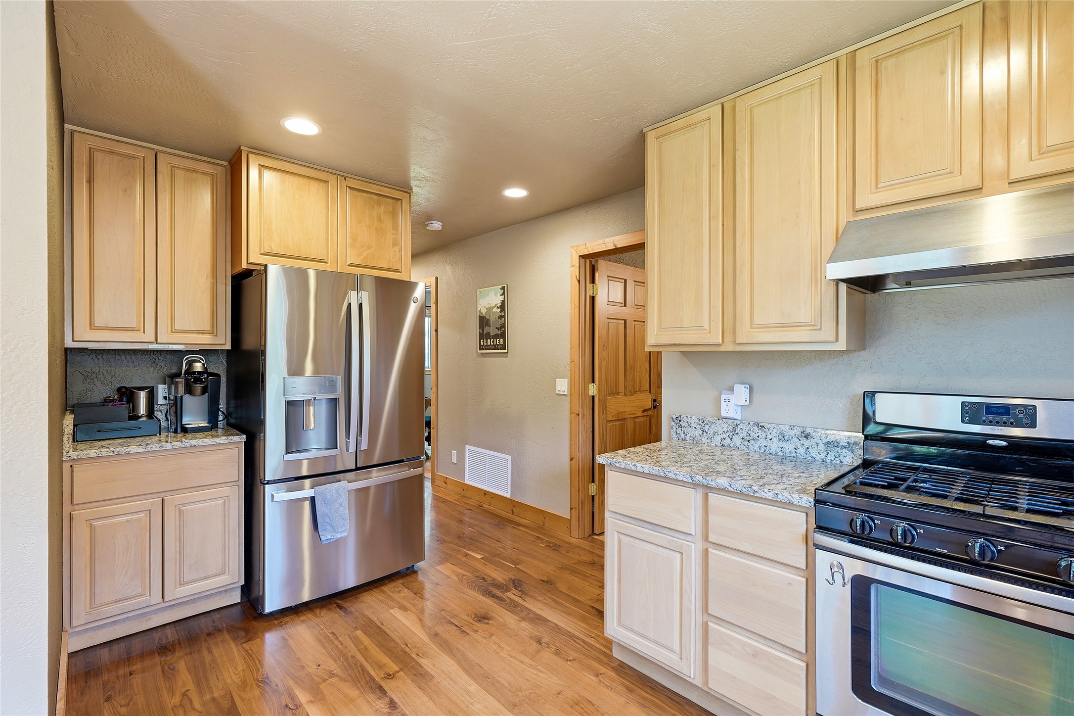14583 Sylvan Drive Property Photo 10