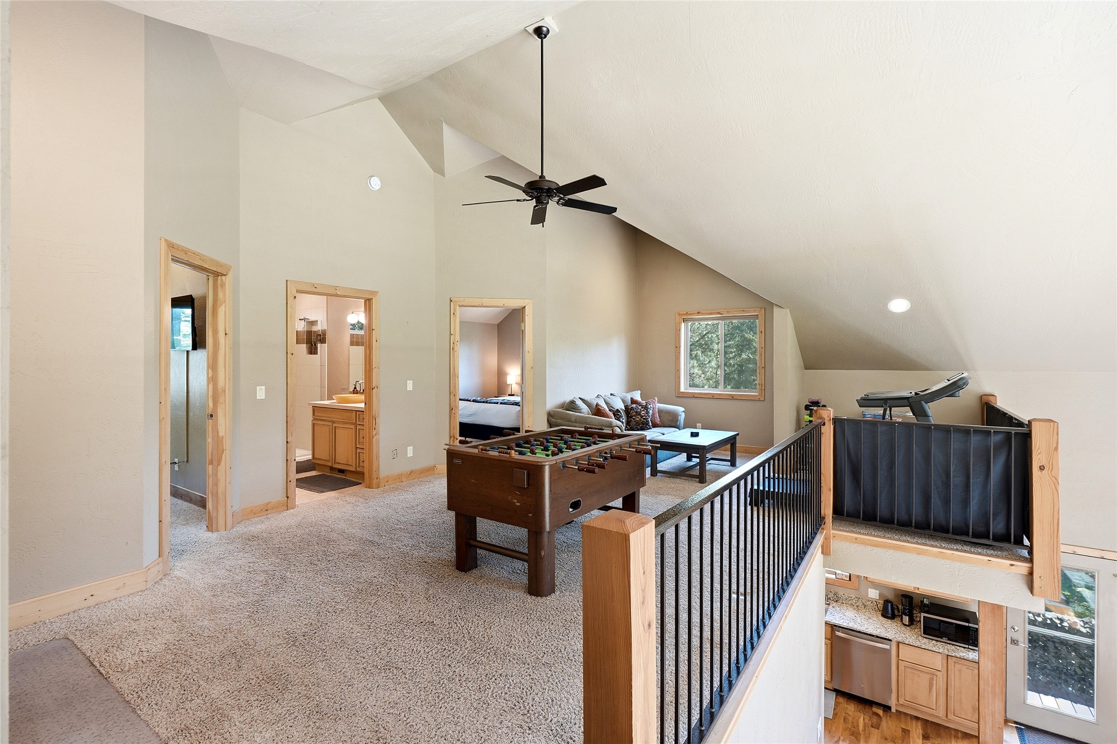 14583 Sylvan Drive Property Photo 22