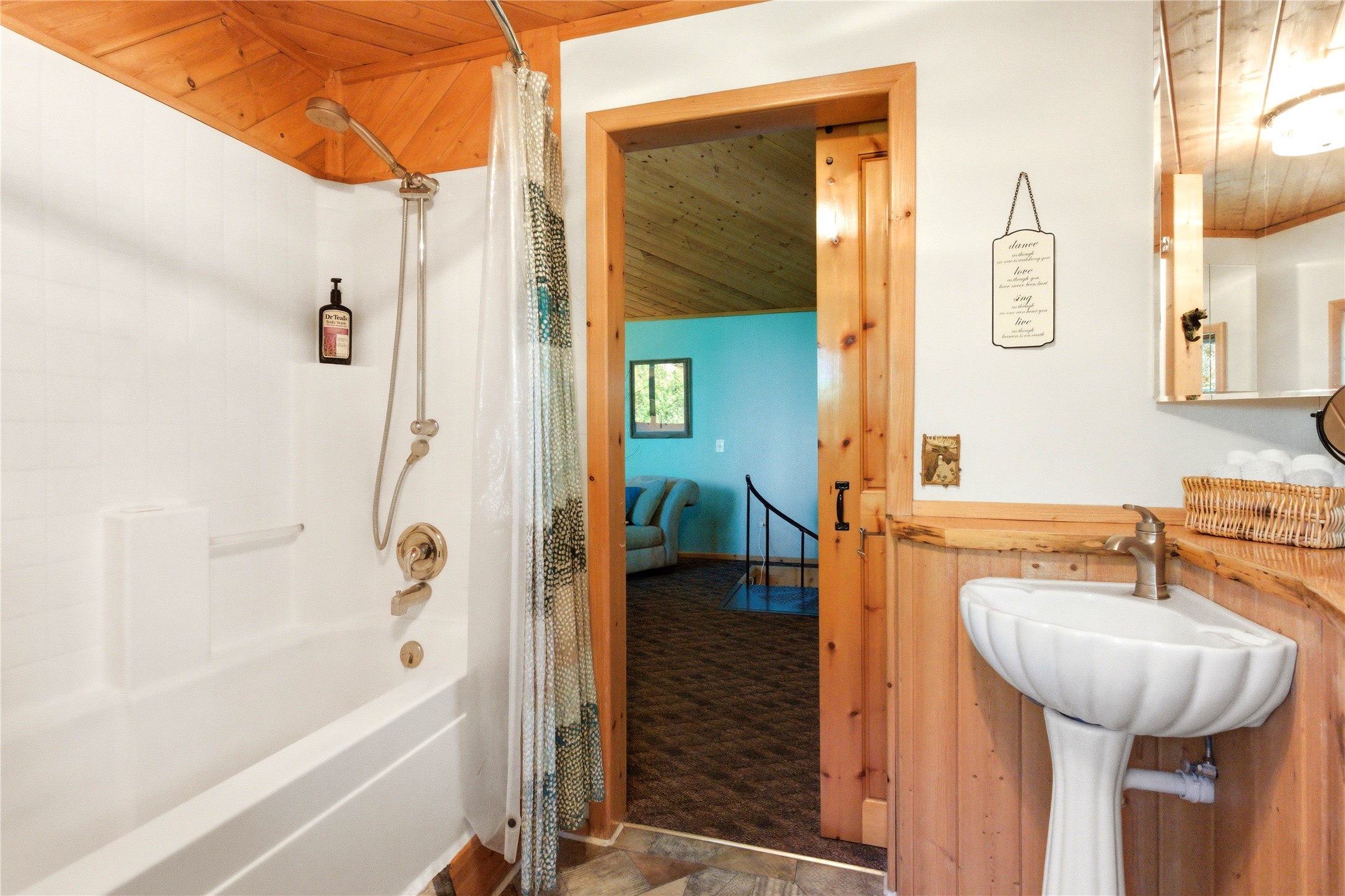 124 Soaring Eagle Trail Property Photo 29