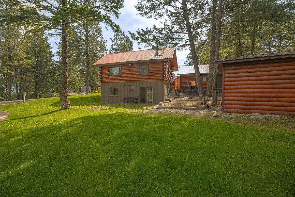 399 Kokanee Drive W Property Photo 3