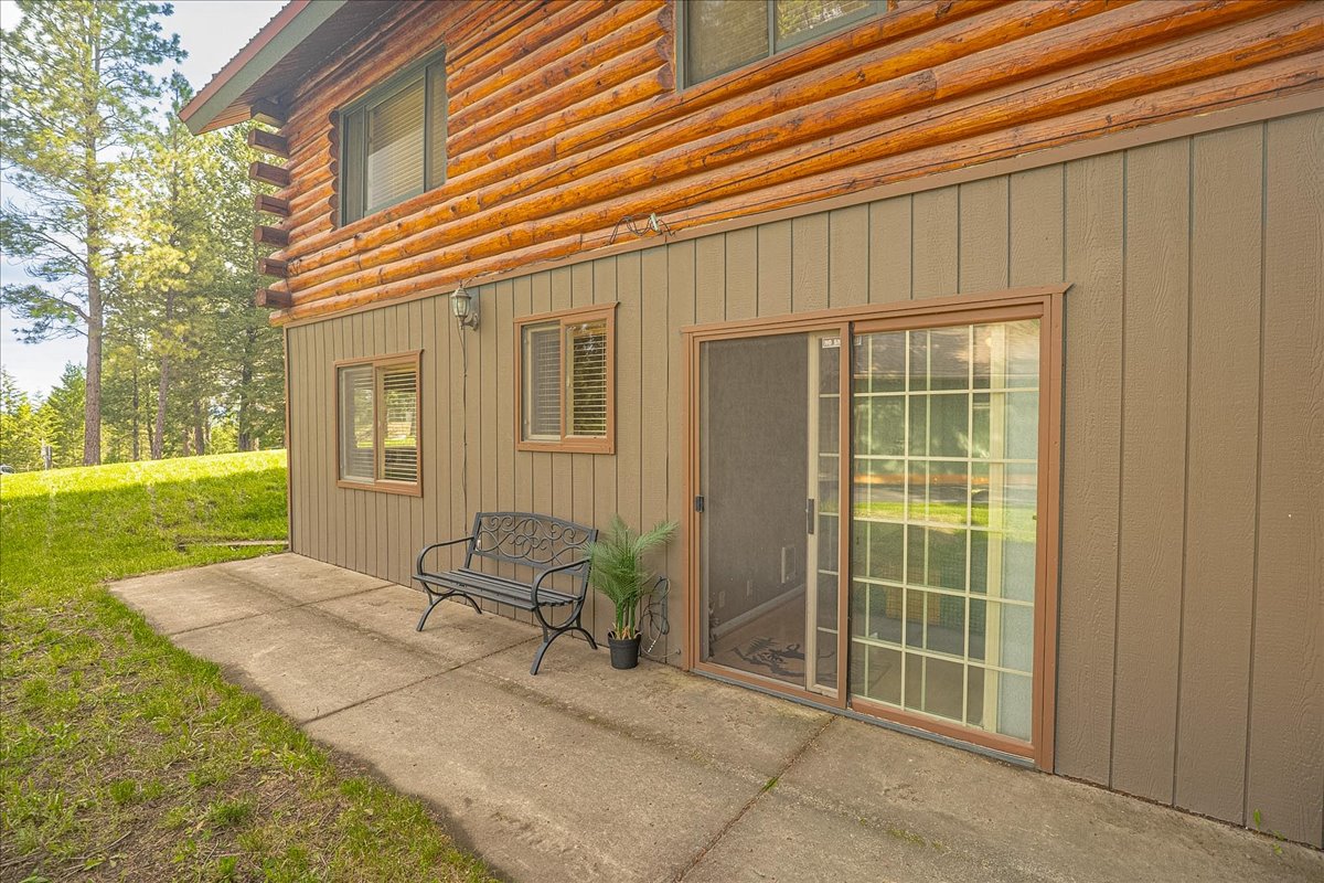 399 Kokanee Drive W Property Photo 26