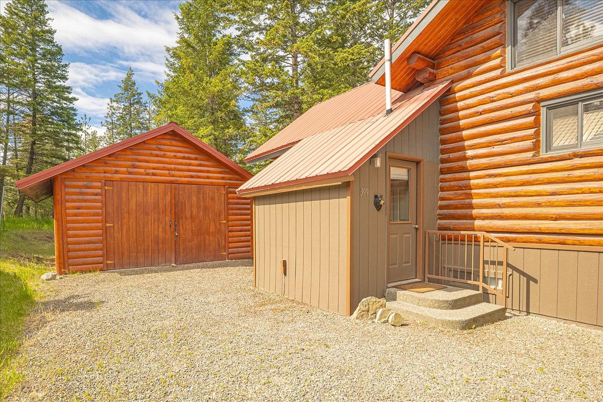 399 Kokanee Drive W Property Photo 37