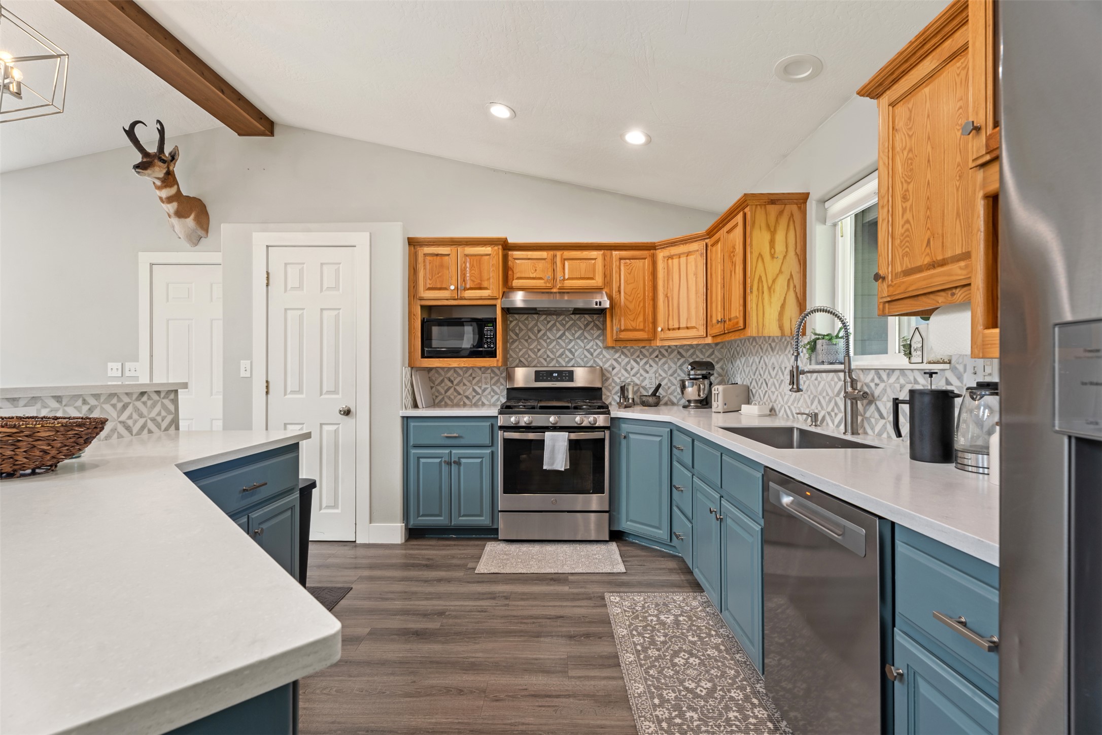 21119 Handley Loop Property Photo 4