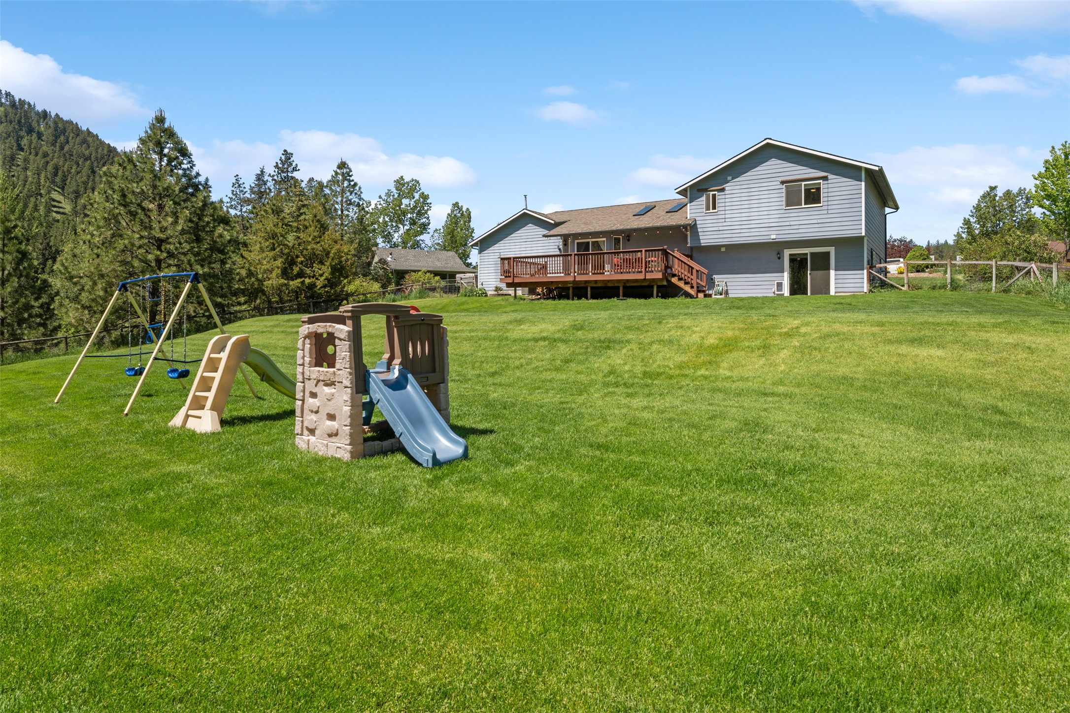 21119 Handley Loop Property Photo 12